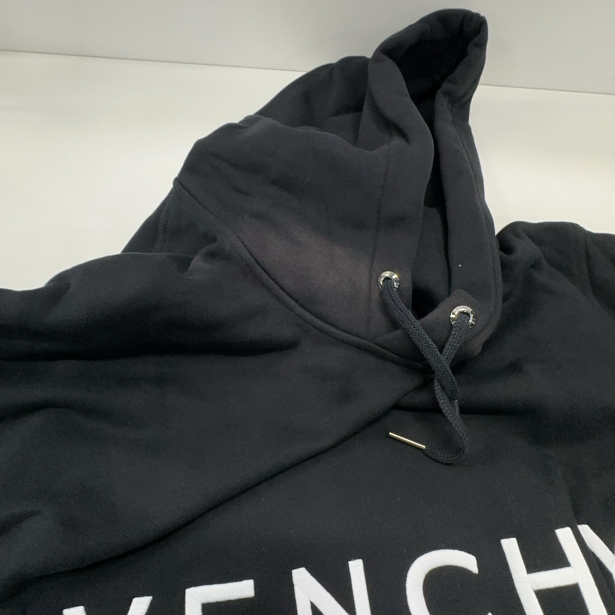 Givenchy Givenchy Logo Print Hoodie Size M Size US M / EU 48-50 / 2 - 7 Thumbnail