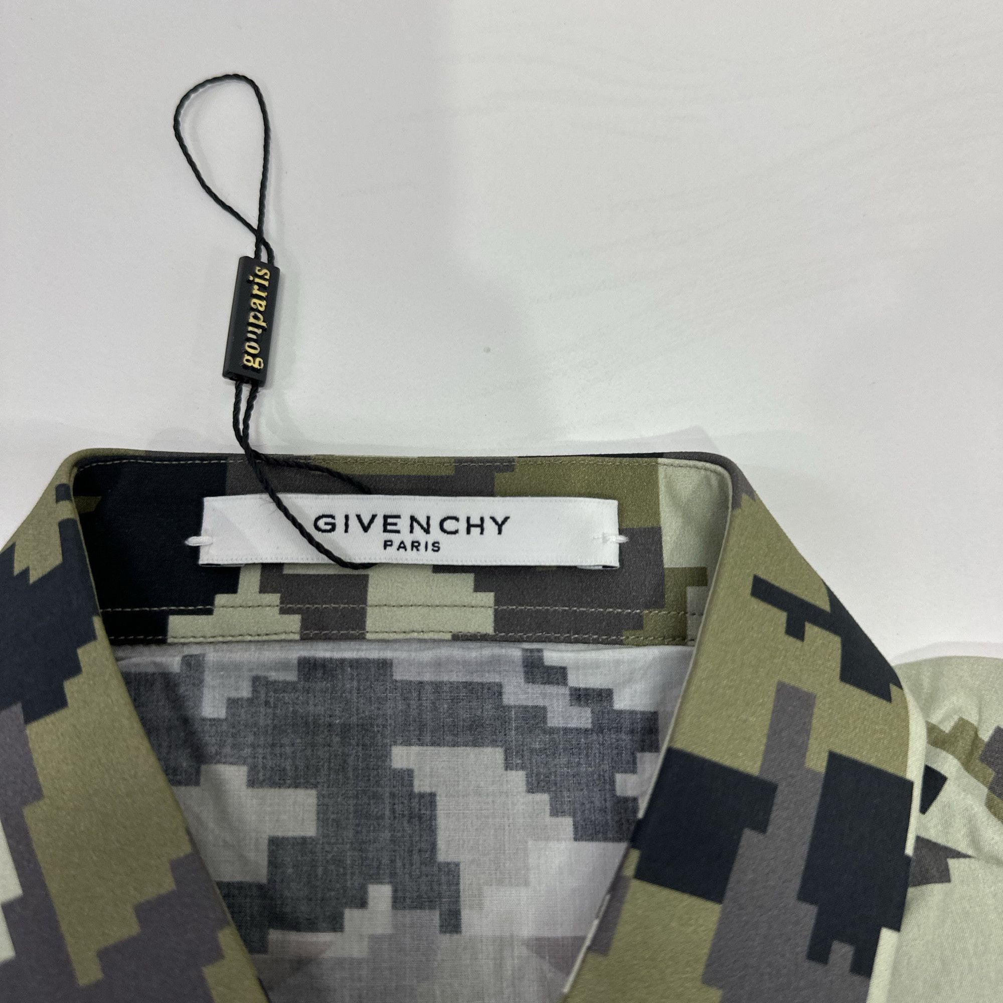 Givenchy Givenchy Digital Camo Star Shirt Size 40 Size US XXS / EU 40 - 4 Thumbnail
