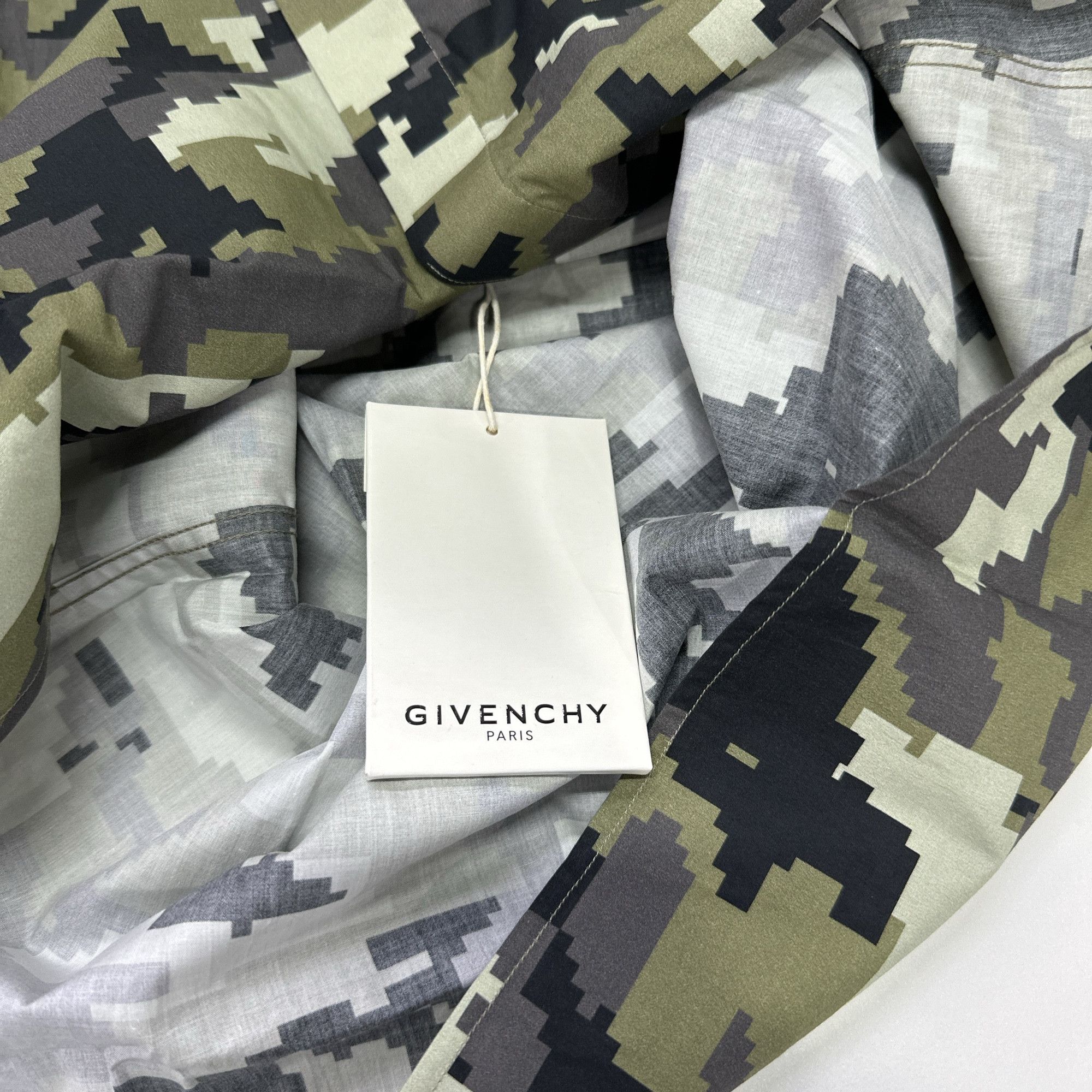 Givenchy Givenchy Digital Camo Star Shirt Size 40 Size US XXS / EU 40 - 3 Thumbnail