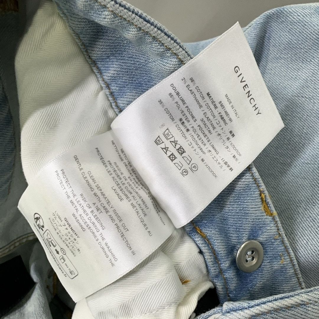 Givenchy Givenchy Light Wash Jeans Size 32 Size US 32 / EU 48 - 5 Thumbnail