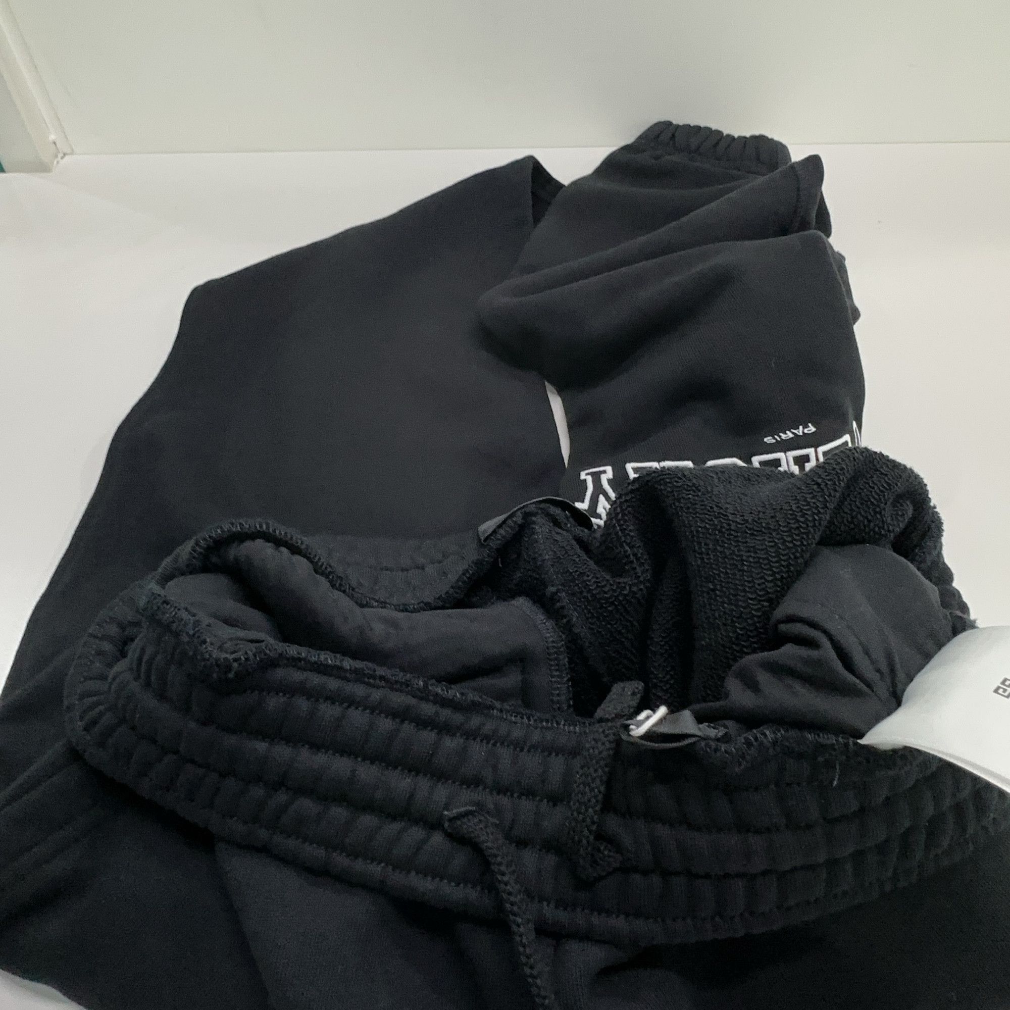 Givenchy Givenchy Logo Sweatpants Size XS Size US 28 / EU 44 - 7 Thumbnail