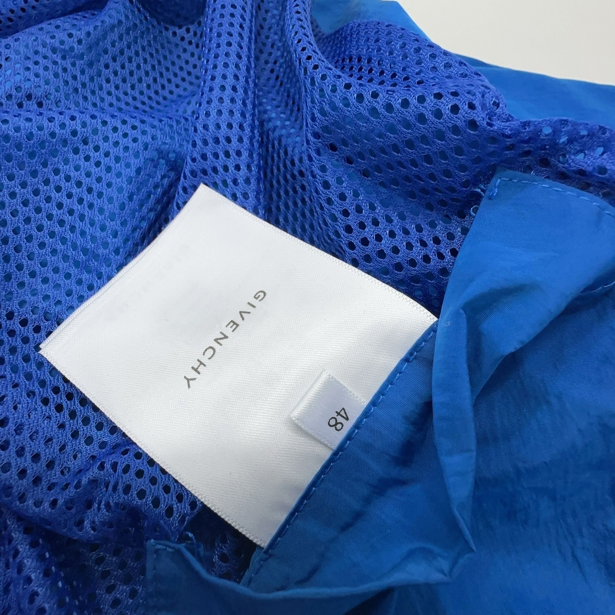 Givenchy Givenchy Logo Graphic Track Jacket Size 48 Size US M / EU 48-50 / 2 - 3 Thumbnail
