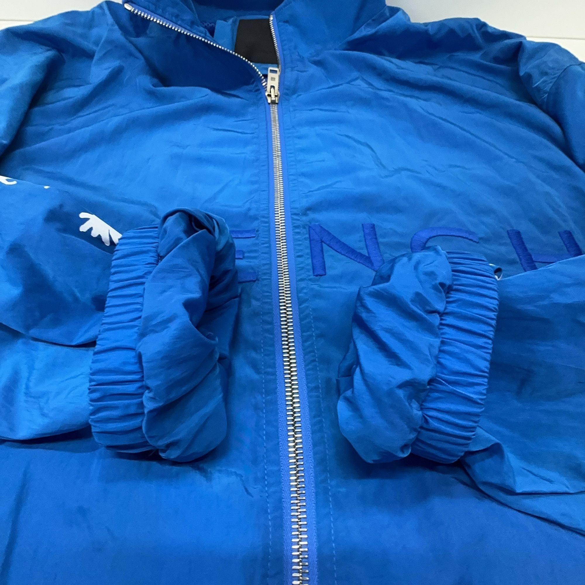 Givenchy Givenchy Logo Graphic Track Jacket Size 48 Size US M / EU 48-50 / 2 - 8 Thumbnail