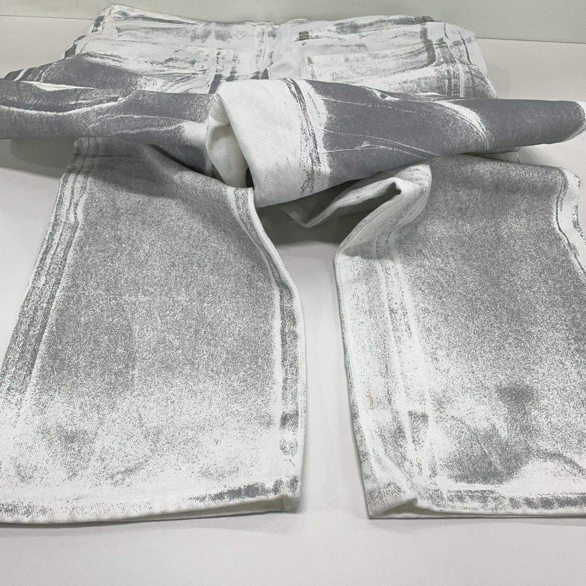 Givenchy Givenchy Logo Print Denim Jeans Size 33 Size US 33 - 12 Thumbnail