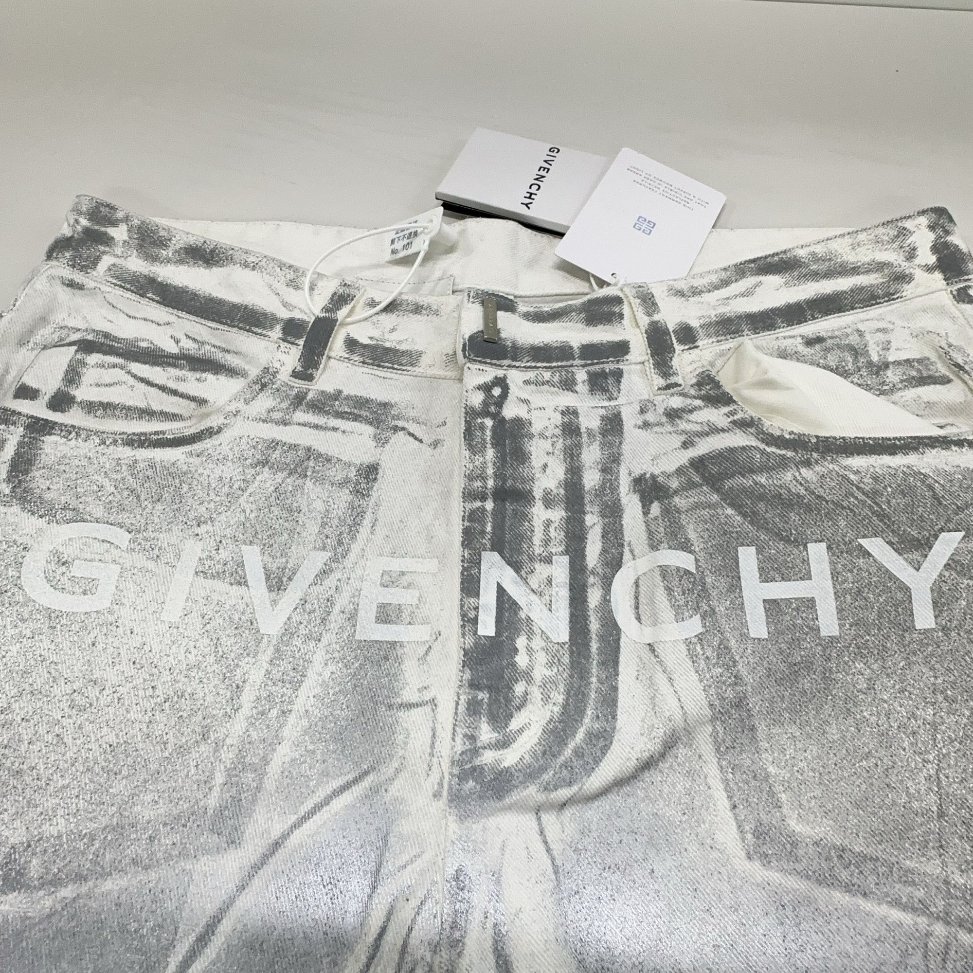 Givenchy Givenchy Logo Print Denim Jeans Size 33 Size US 33 - 8 Thumbnail