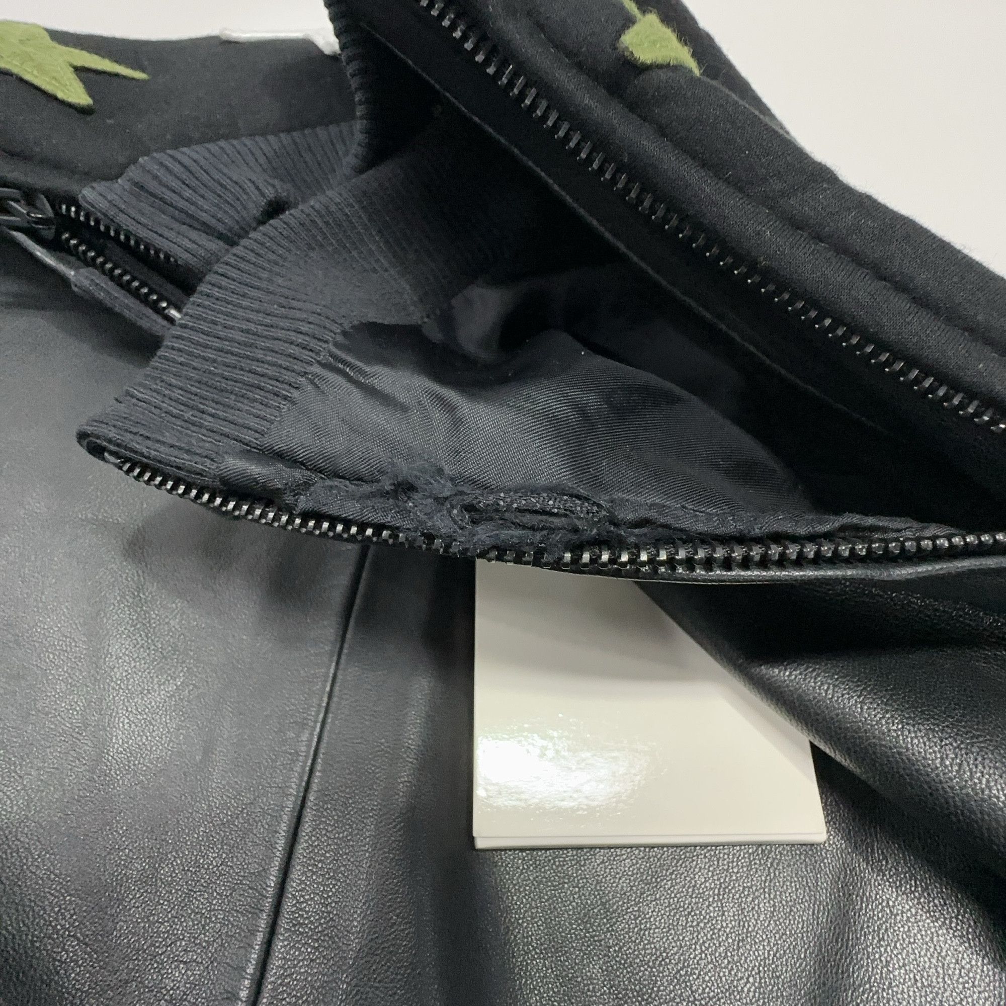 Givenchy Givenchy Star Patch Leather Sweatshirt Size L Size US L / EU 52-54 / 3 - 5 Thumbnail