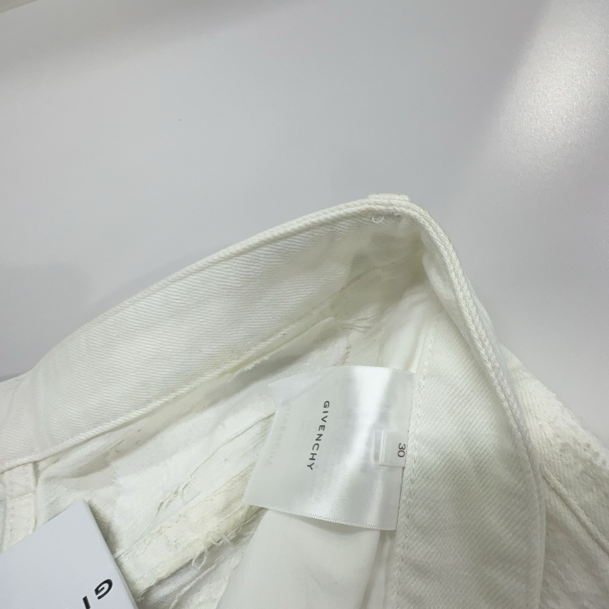 Givenchy Givenchy x Josh Smith Print Jeans Size 30 Size US 30 / EU 46 - 3 Thumbnail