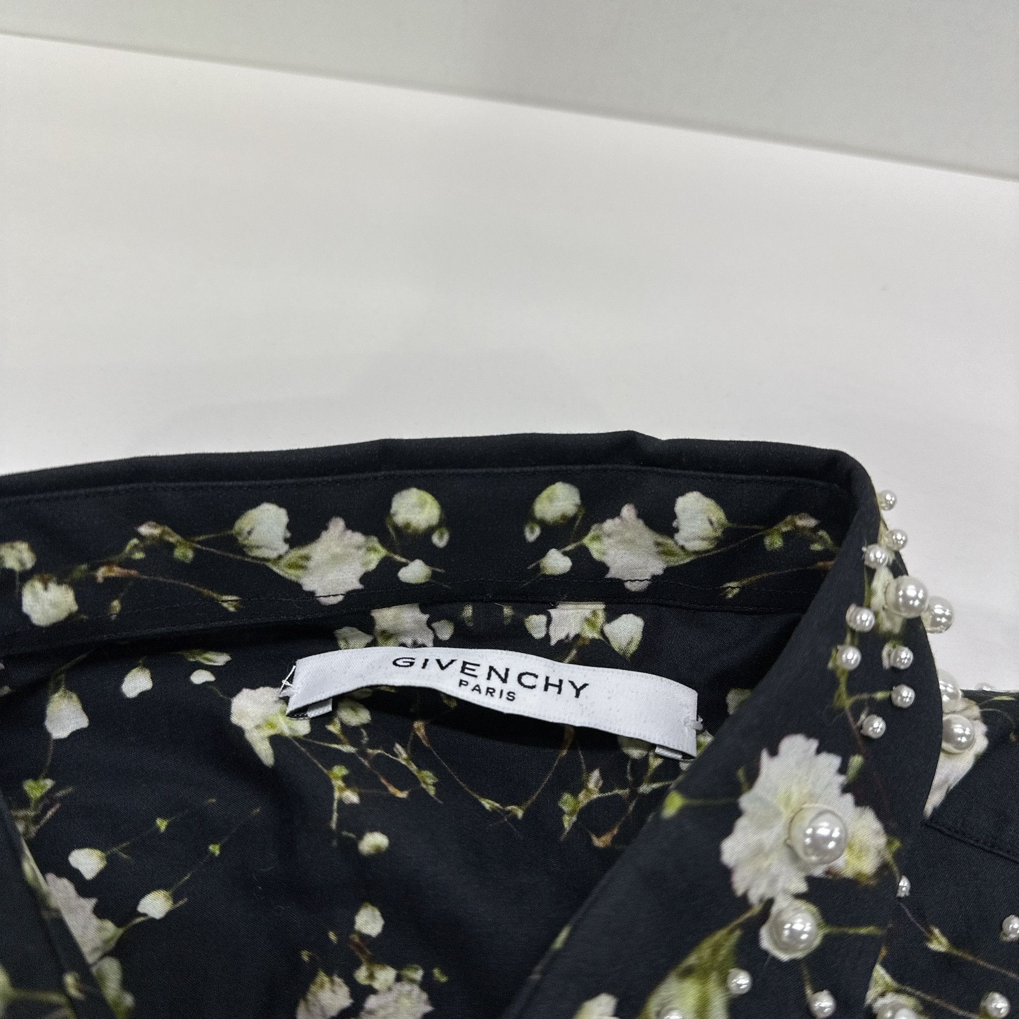 Givenchy Givenchy Floral Pearl Button Up Shirt Size M Size US XXS / EU 40 - 3 Thumbnail