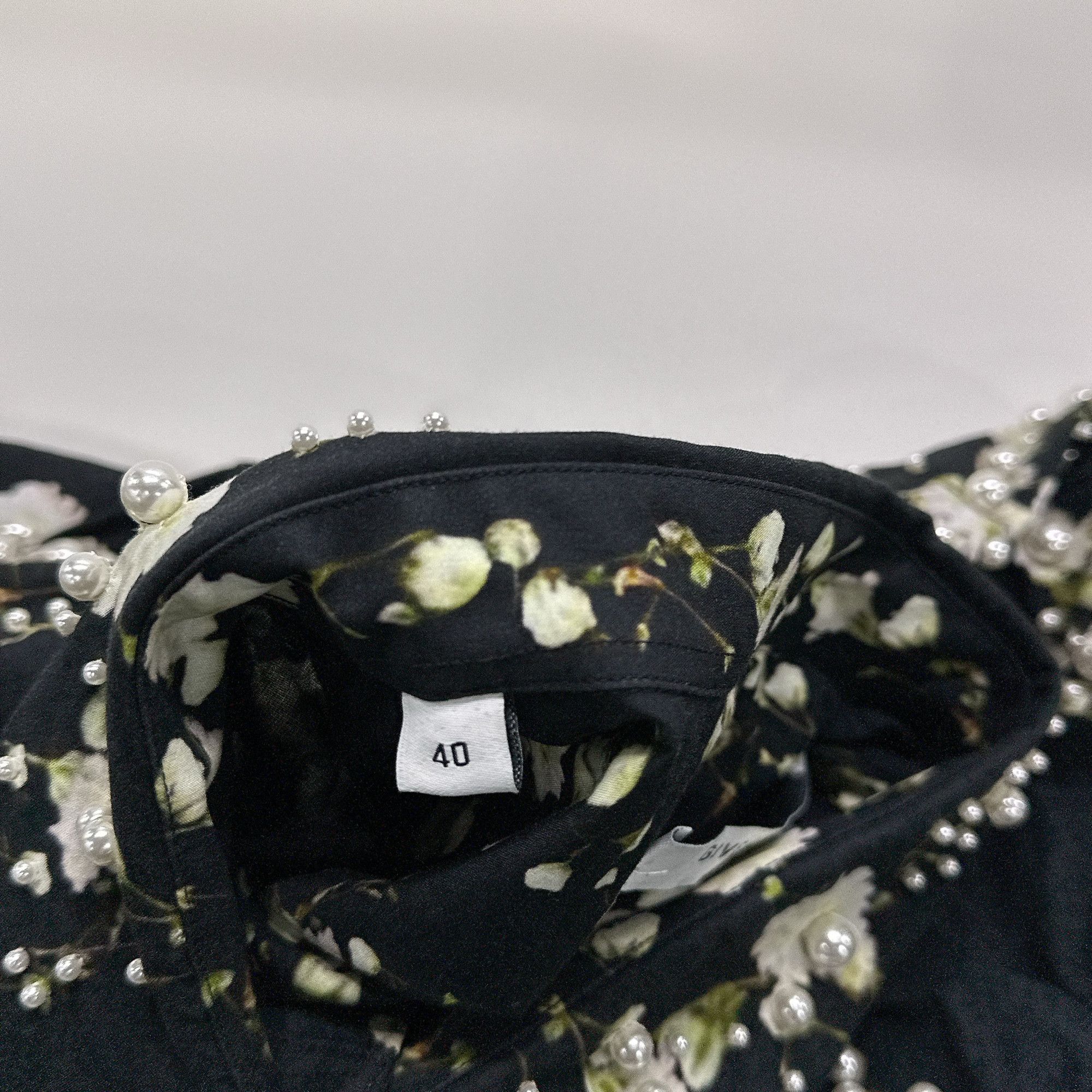 Givenchy Givenchy Floral Pearl Button Up Shirt Size M Size US XXS / EU 40 - 5 Thumbnail