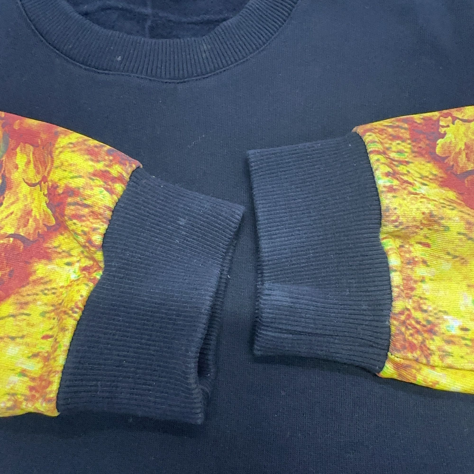 Givenchy Givenchy Fire Print Sweatshirt XL Size US XL / EU 56 / 4 - 8 Thumbnail