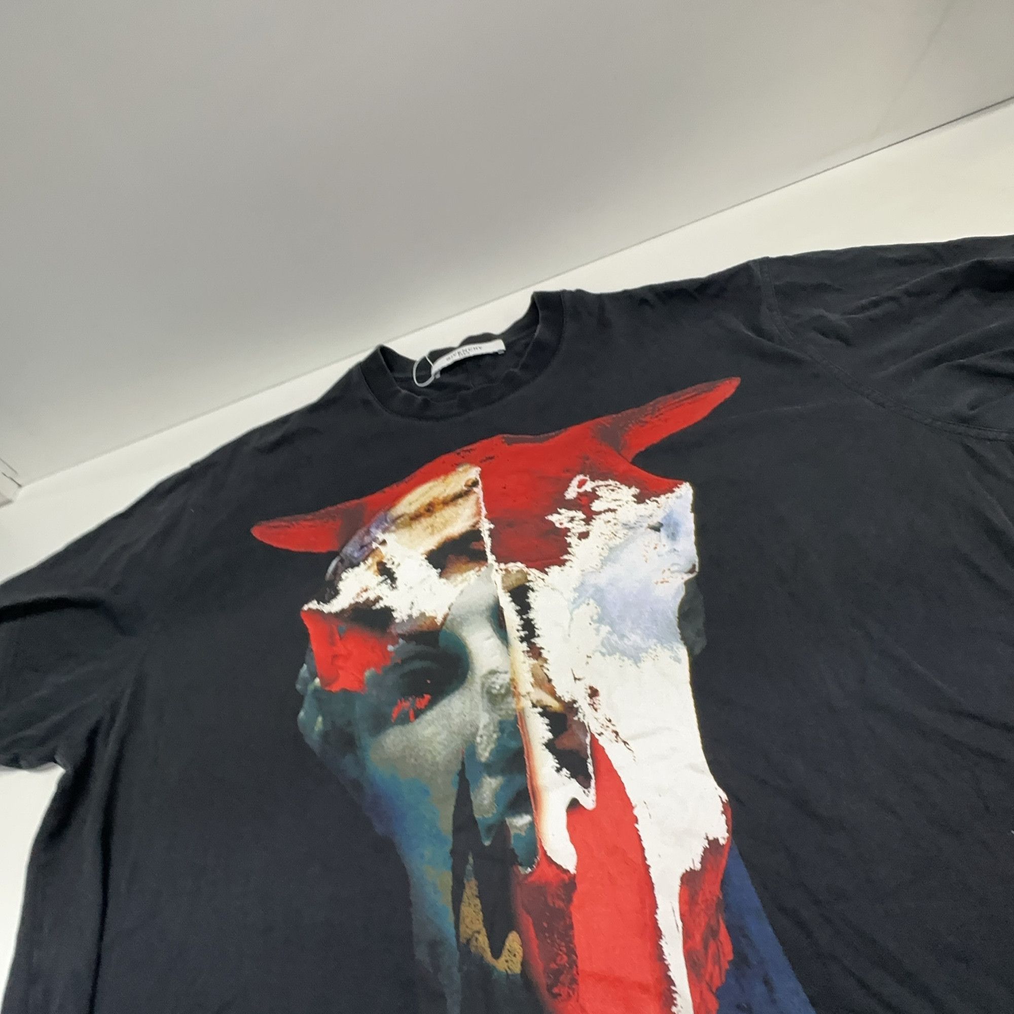 Givenchy Givenchy Graphic Print T-Shirt Size L Size US L / EU 52-54 / 3 - 9 Thumbnail