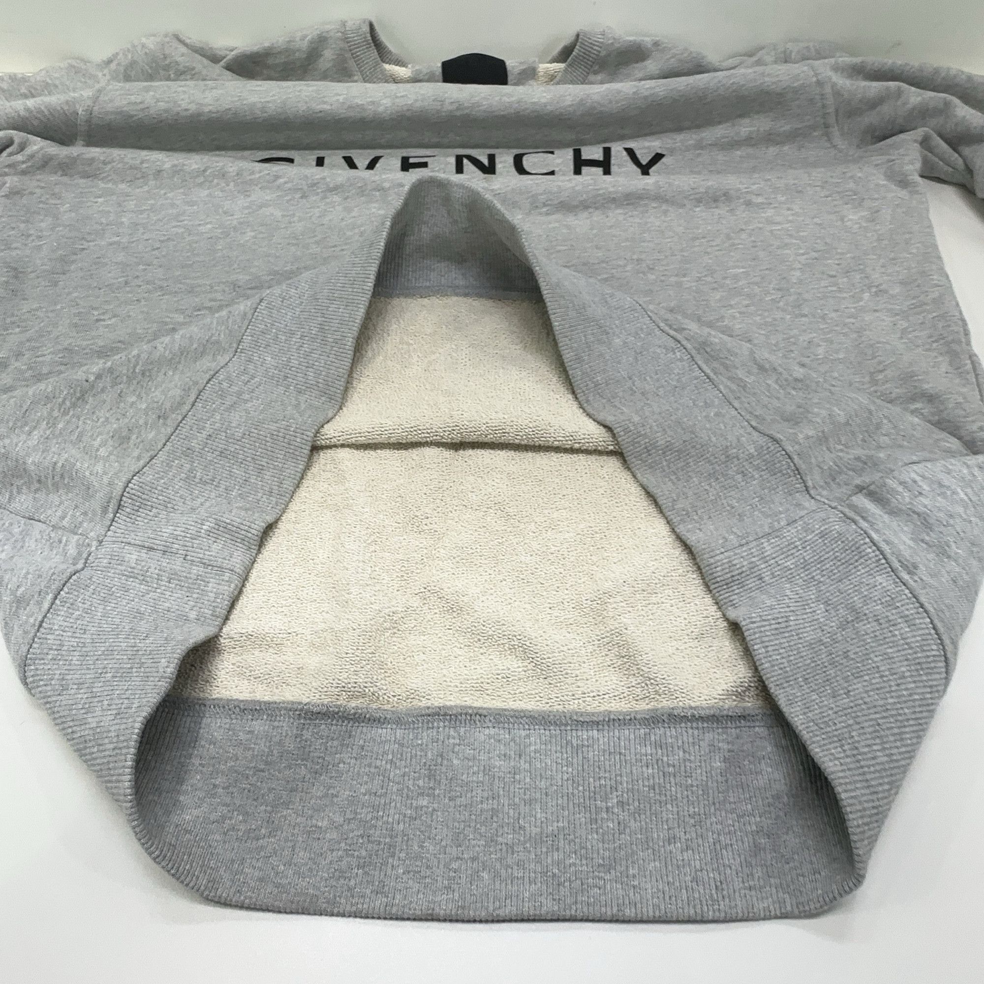 Givenchy Givenchy Logo Print Sweatshirt XL Size US XL / EU 56 / 4 - 13 Thumbnail