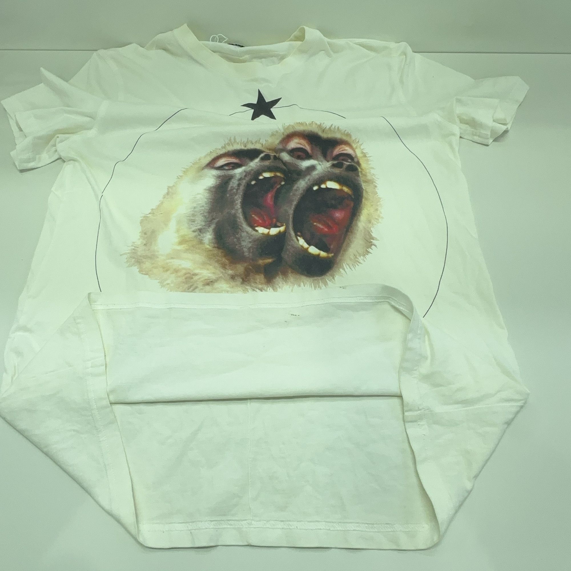 Givenchy Givenchy Monkey Print T-Shirt Size L Size US L / EU 52-54 / 3 - 8 Thumbnail