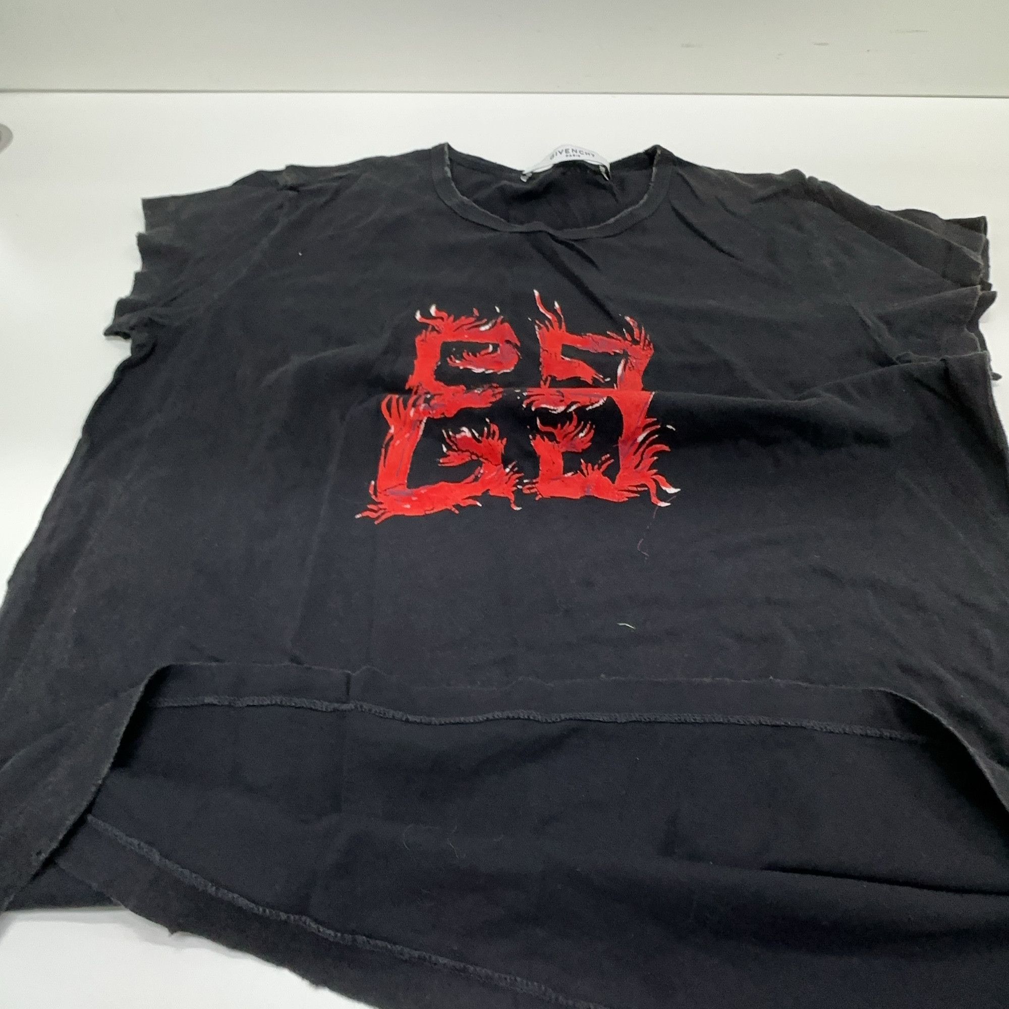 Givenchy Givenchy Fire Logo Short Sleeve T-Shirt Size M Size US M / EU 48-50 / 2 - 7 Thumbnail