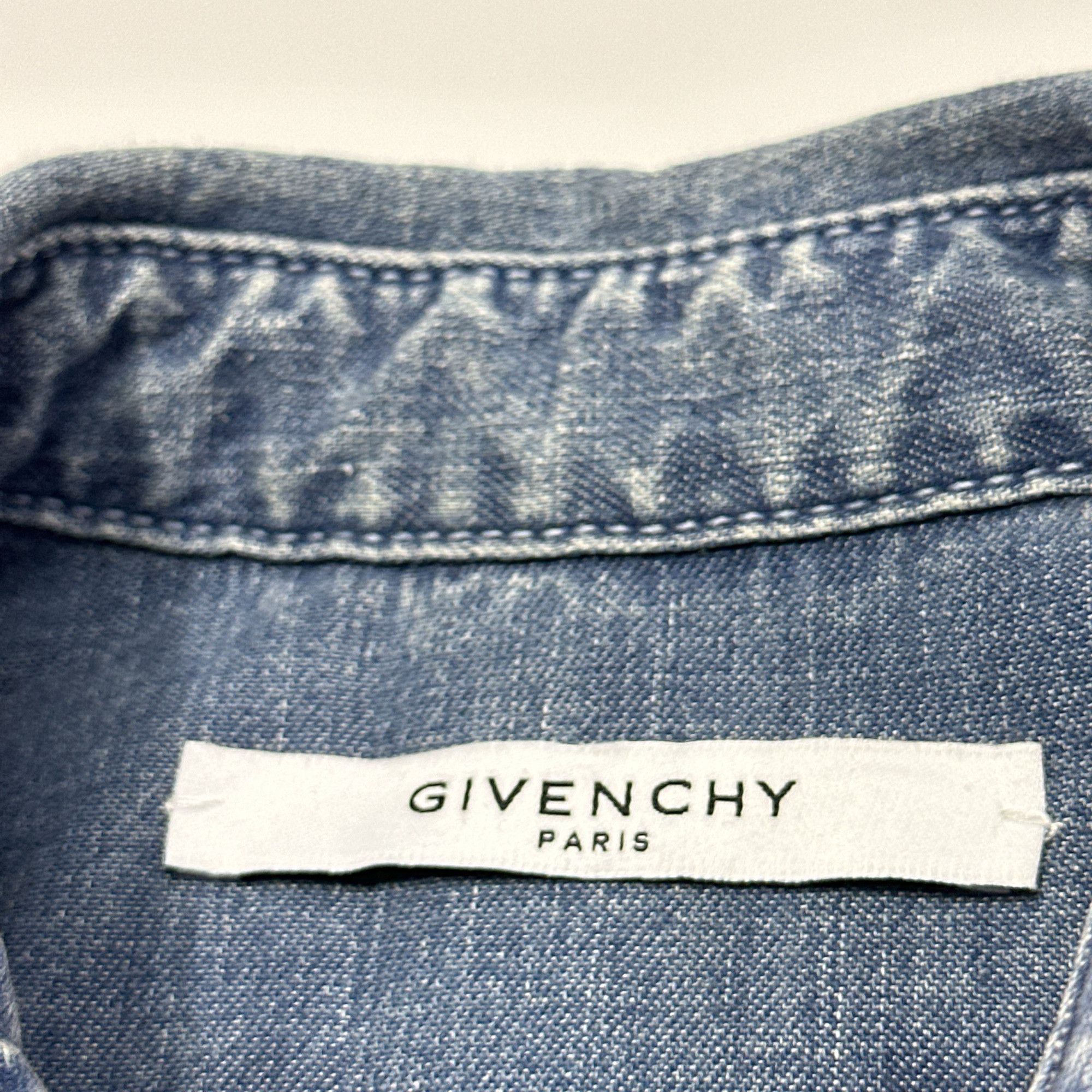 Givenchy Givenchy Star Pattern Denim Shirt Size S Size US S / EU 44-46 / 1 - 4 Thumbnail