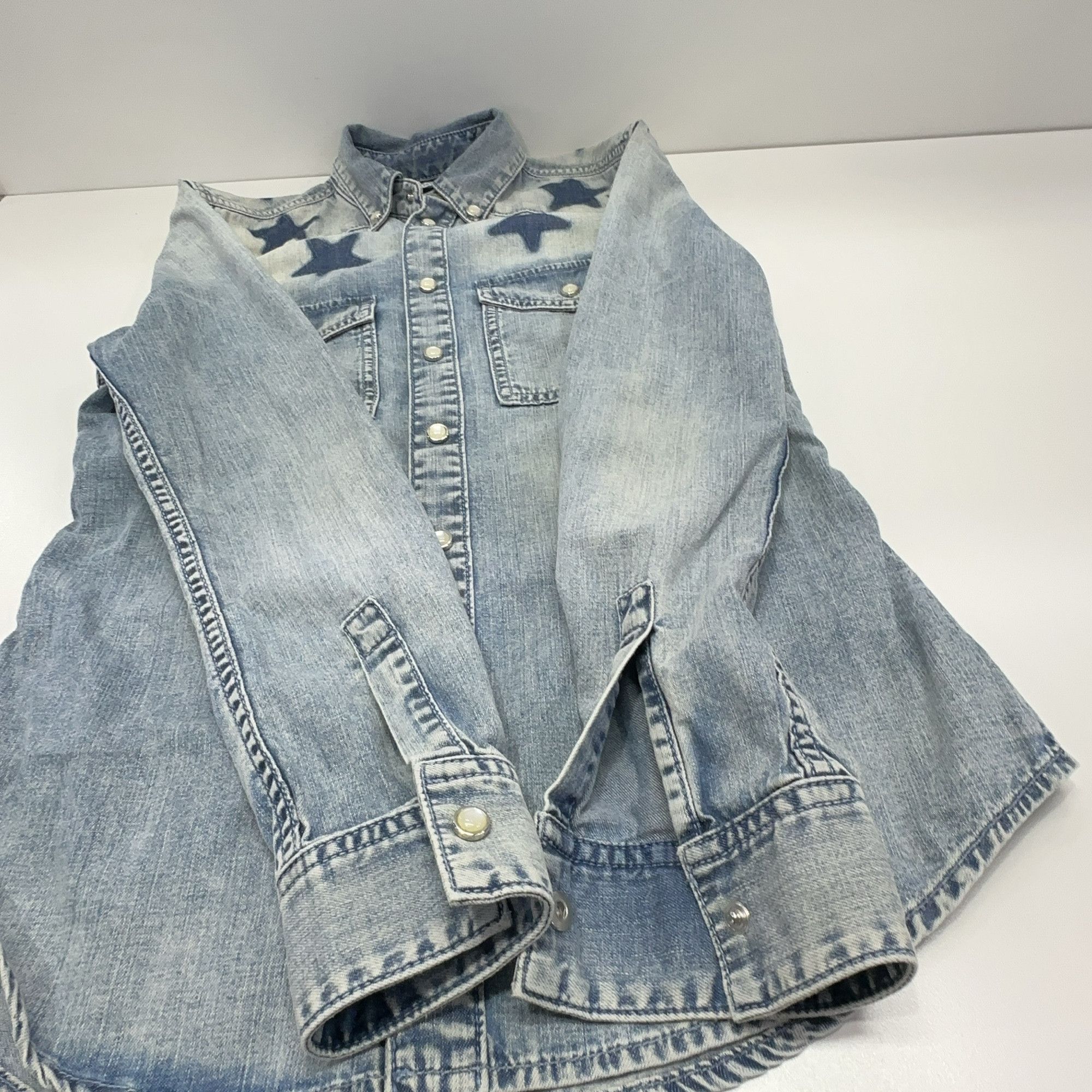 Givenchy Givenchy Star Pattern Denim Shirt Size S Size US S / EU 44-46 / 1 - 8 Thumbnail