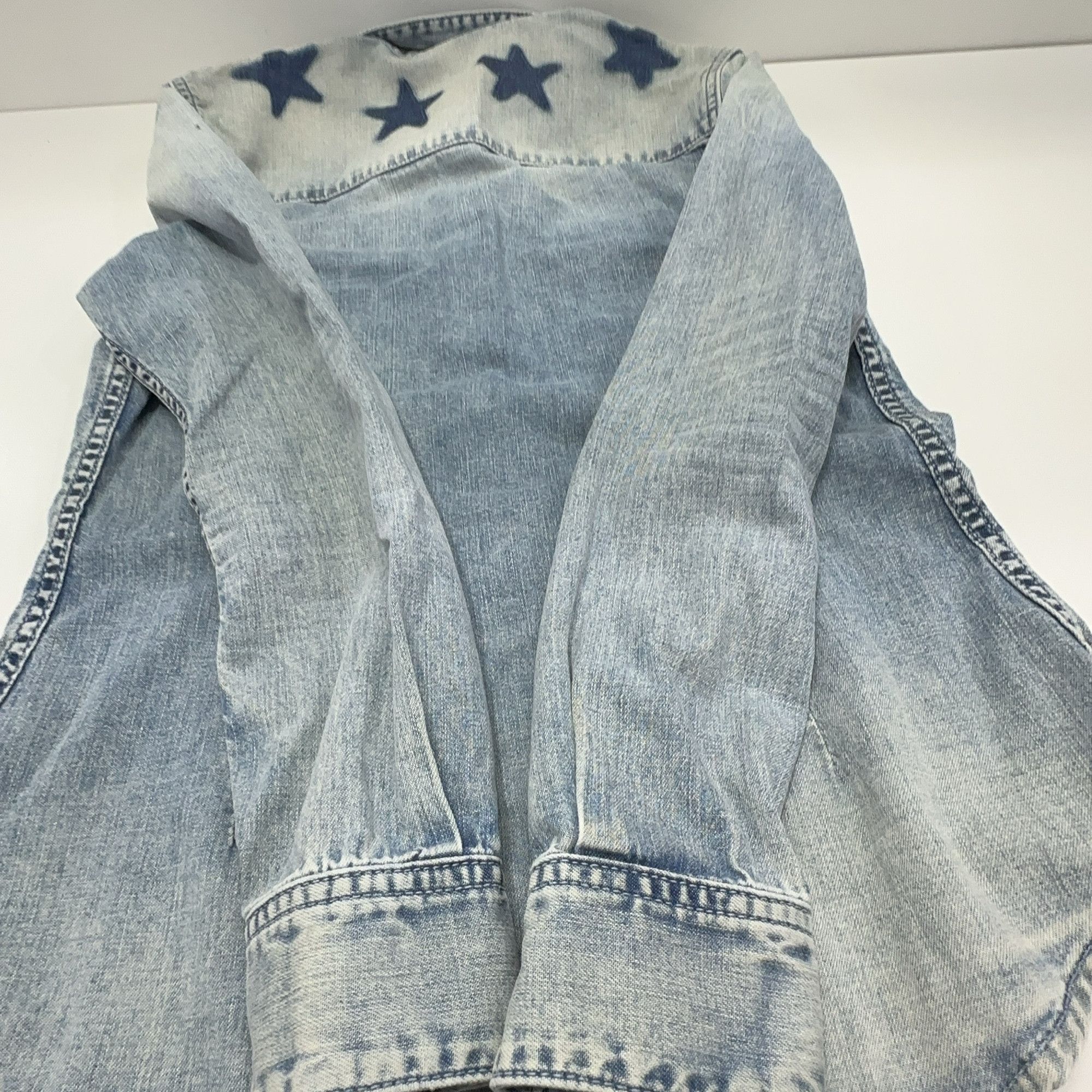 Givenchy Givenchy Star Pattern Denim Shirt Size S Size US S / EU 44-46 / 1 - 10 Thumbnail
