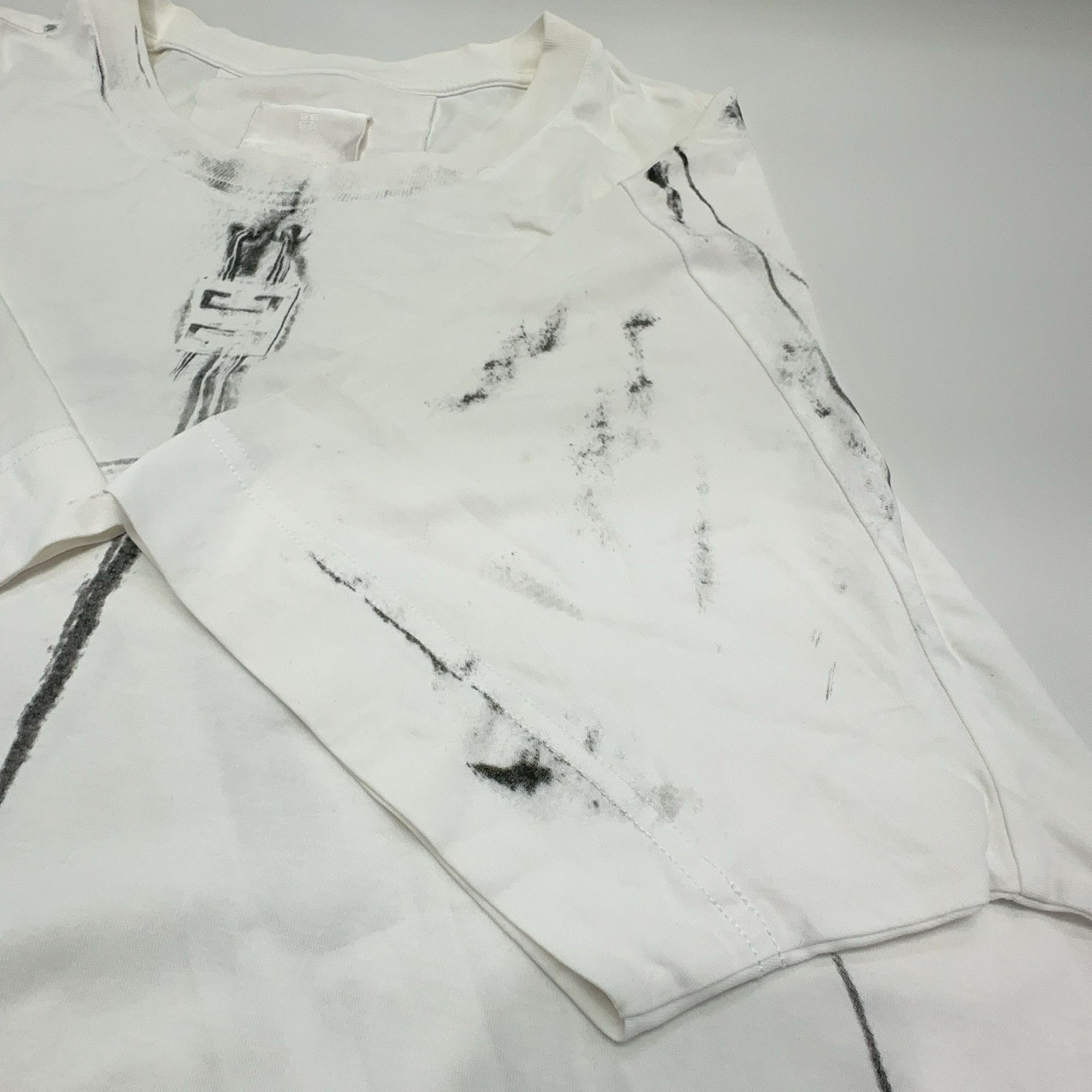 Givenchy Givenchy Ink Print T-Shirt Size M Size US M / EU 48-50 / 2 - 11 Thumbnail