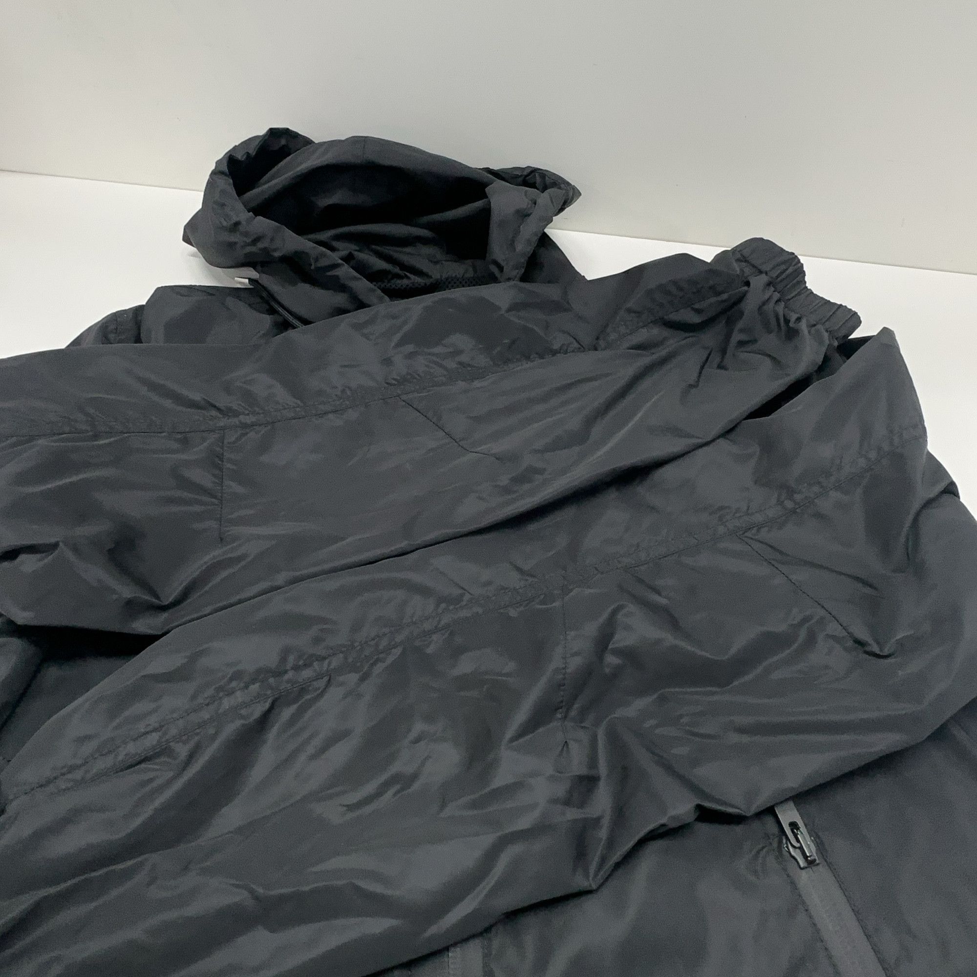 Givenchy Givenchy Logo Nylon Windbreaker Size S Size US S / EU 44-46 / 1 - 10 Thumbnail