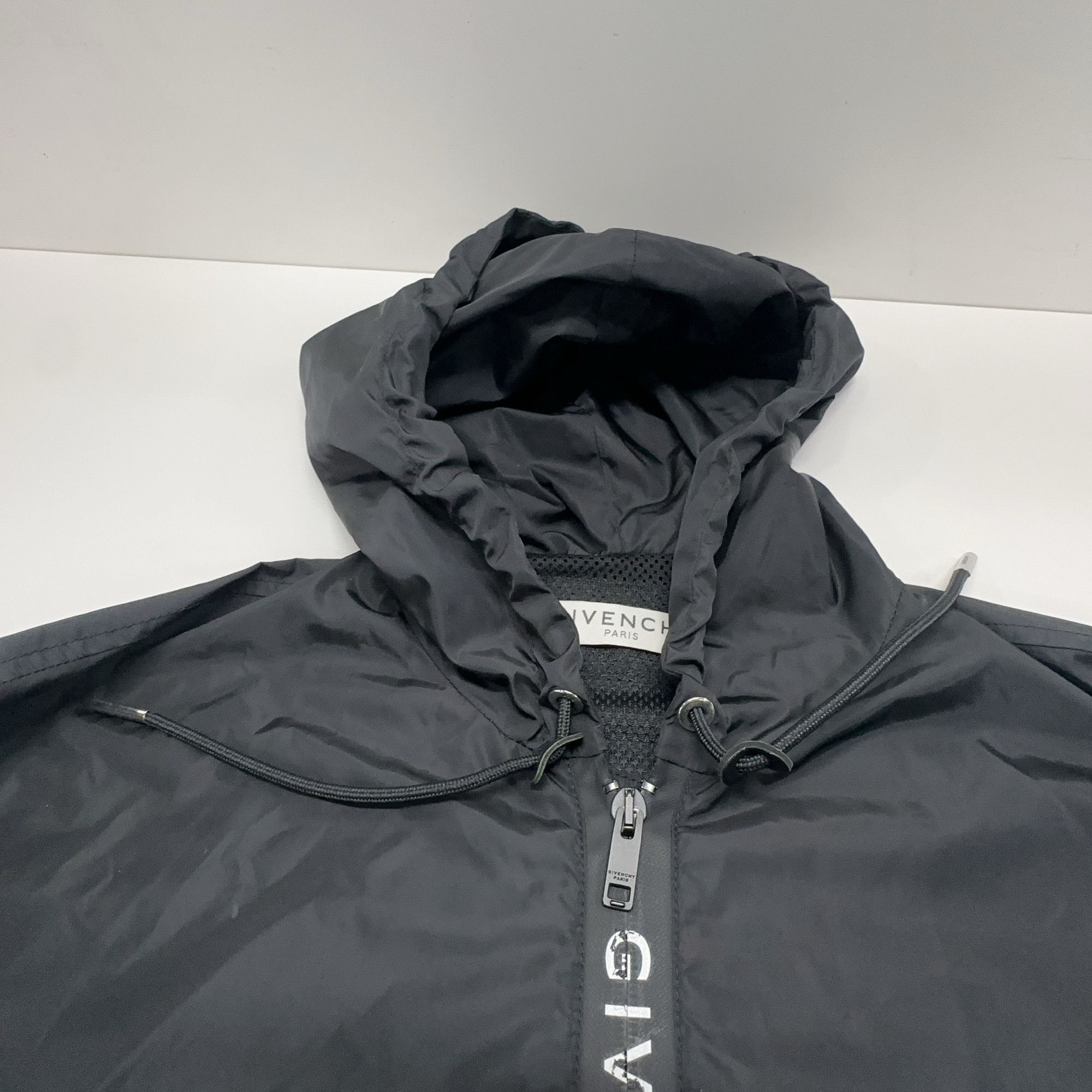 Givenchy Givenchy Logo Nylon Windbreaker Size S Size US S / EU 44-46 / 1 - 6 Thumbnail