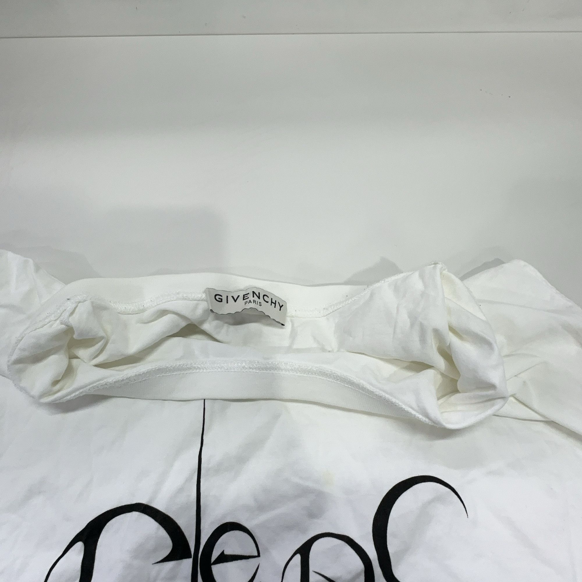 Givenchy Givenchy Fleurs Logo Tank Top Size L Size US L / EU 52-54 / 3 - 7 Thumbnail