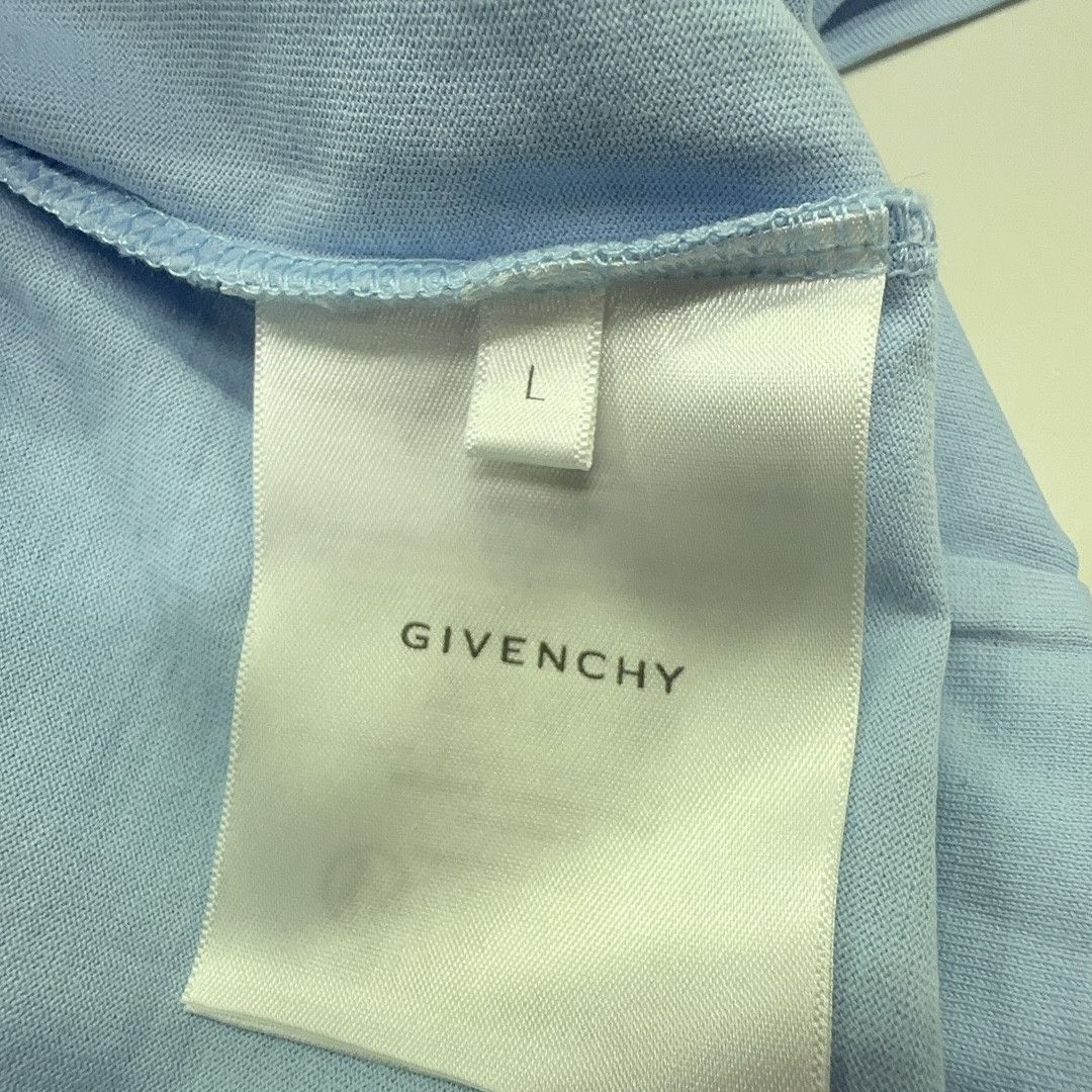 Givenchy Givenchy Logo Graphic T-Shirt Size L Size US L / EU 52-54 / 3 - 4 Thumbnail