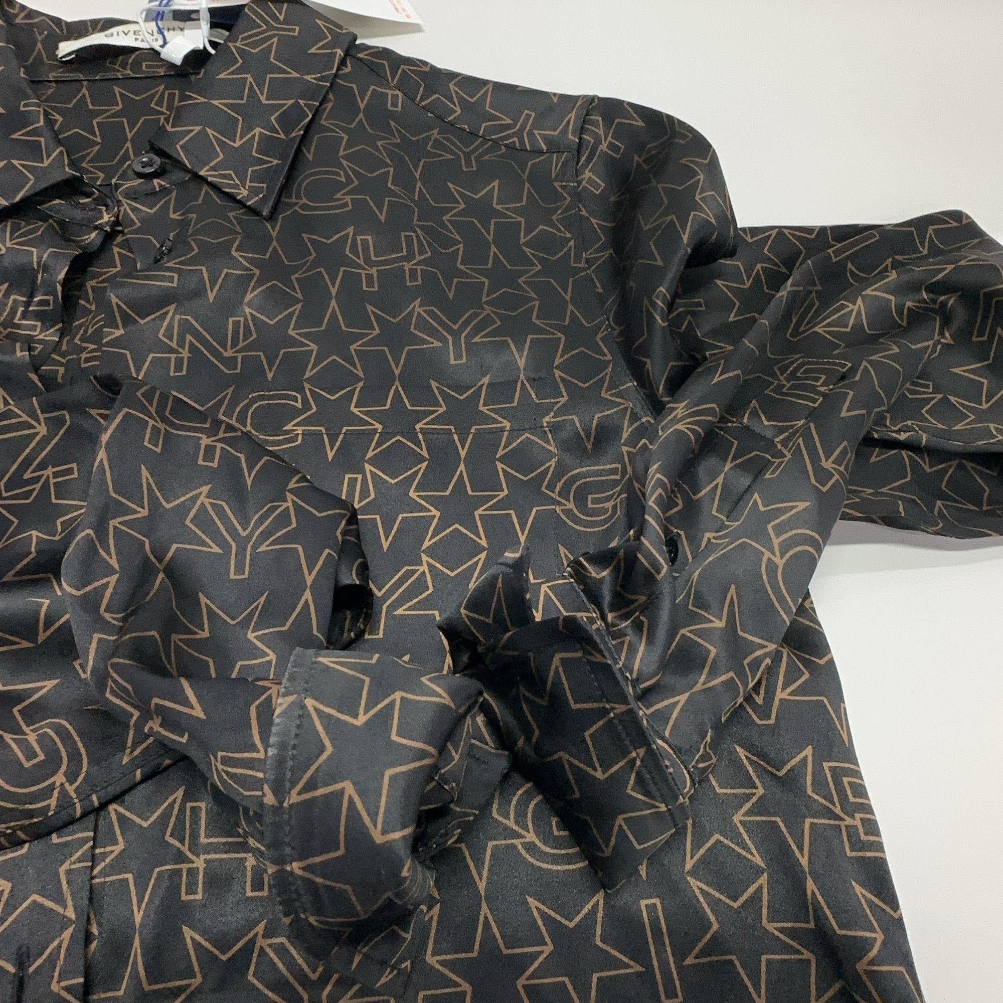 Givenchy Givenchy Star Monogram Silk Button Up Shirt Size S Size US S / EU 44-46 / 1 - 10 Thumbnail