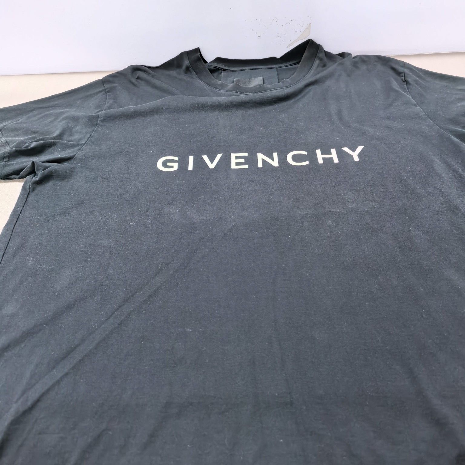 Givenchy Givenchy Logo Cotton T-Shirt L Size US L / EU 52-54 / 3 - 11 Thumbnail