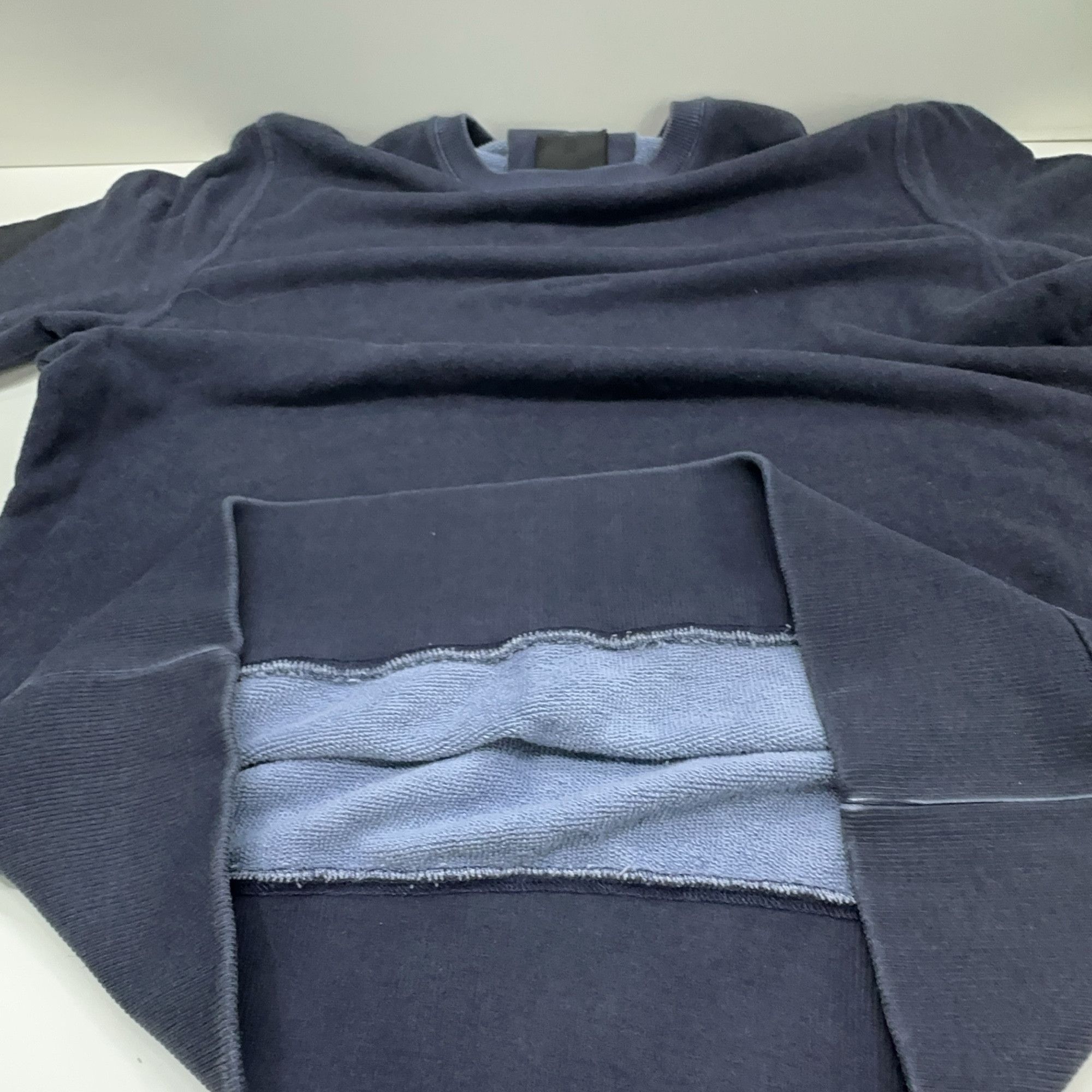 Givenchy Givenchy x Chito Graphic Sweatshirt Size L Size US L / EU 52-54 / 3 - 8 Thumbnail