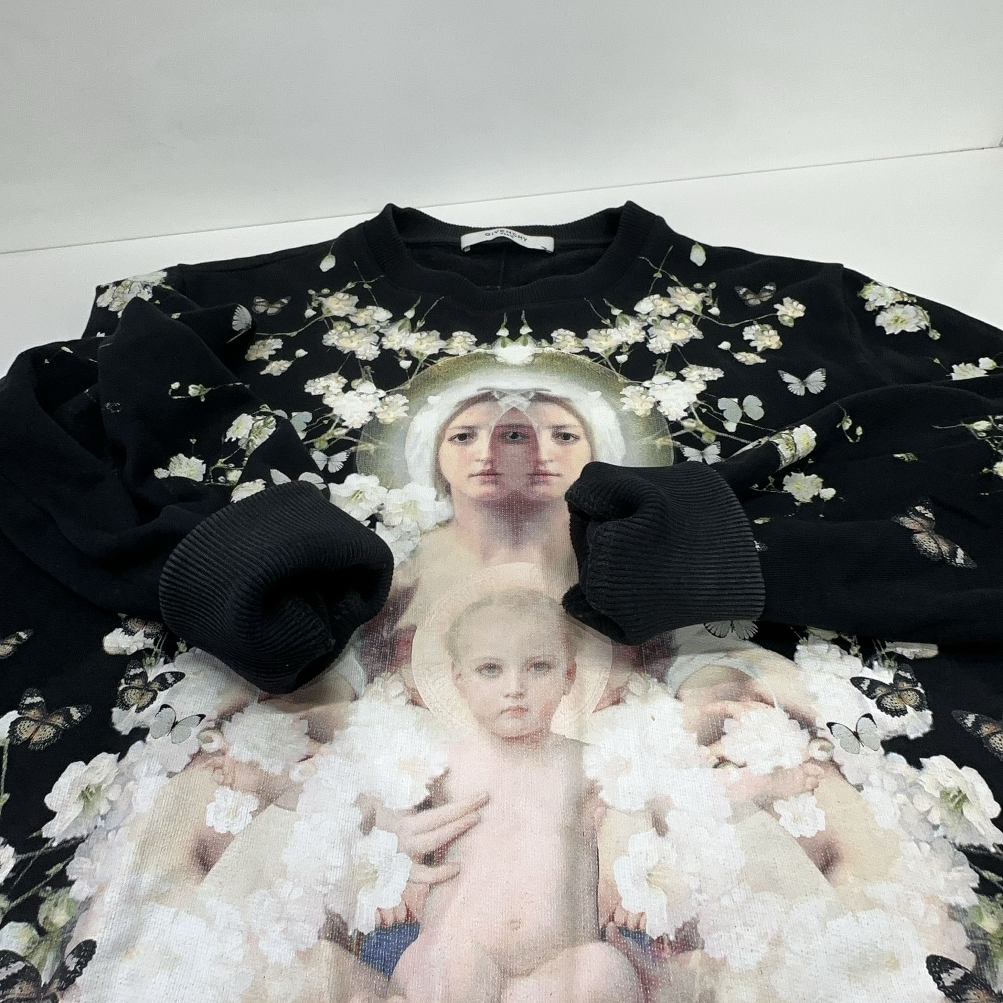 Givenchy Givenchy Madonna Floral Print Sweatshirt Black Size L Size US L / EU 52-54 / 3 - 8 Thumbnail