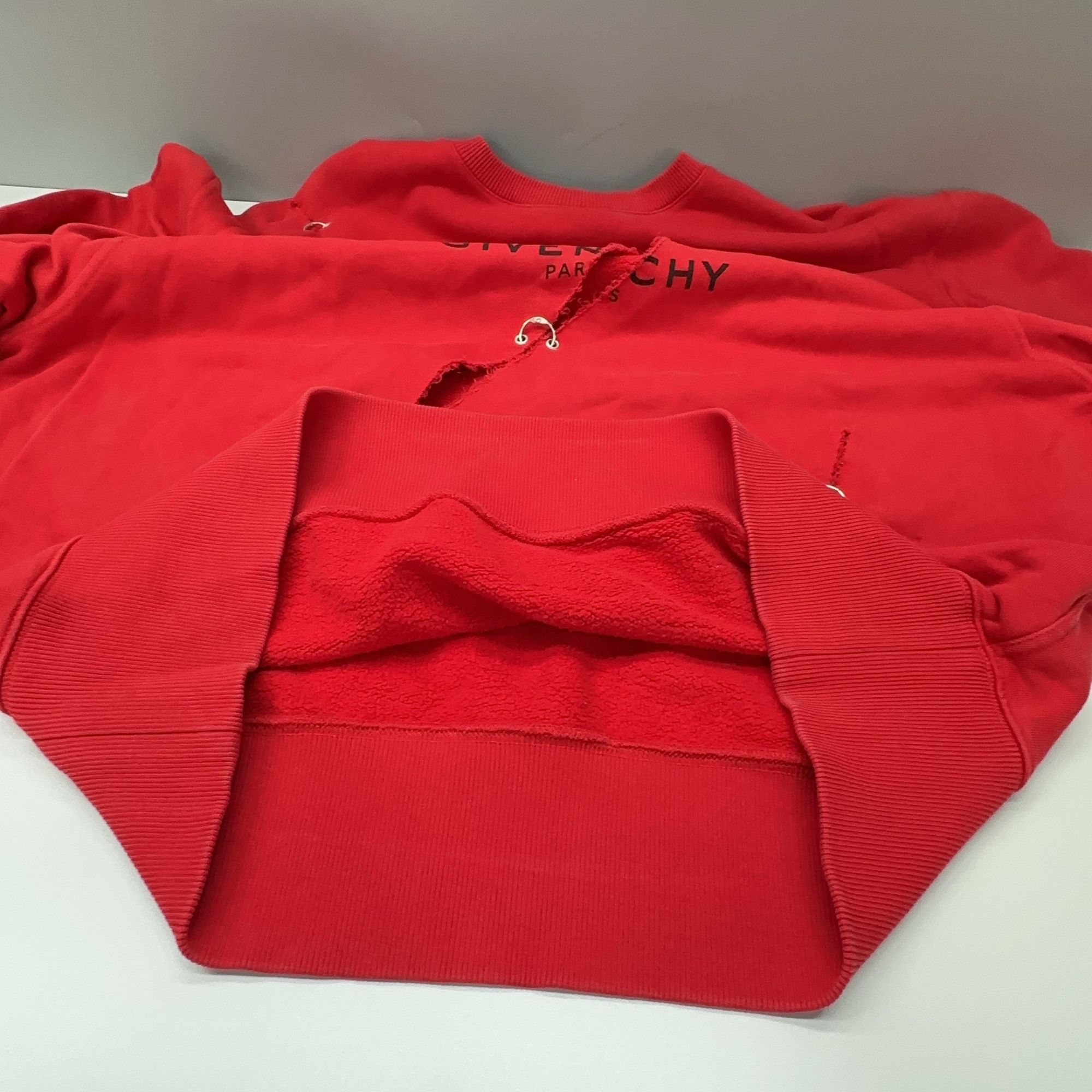 Givenchy Givenchy Logo Ring Sweatshirt Size XS Size US XS / EU 42 / 0 - 8 Thumbnail