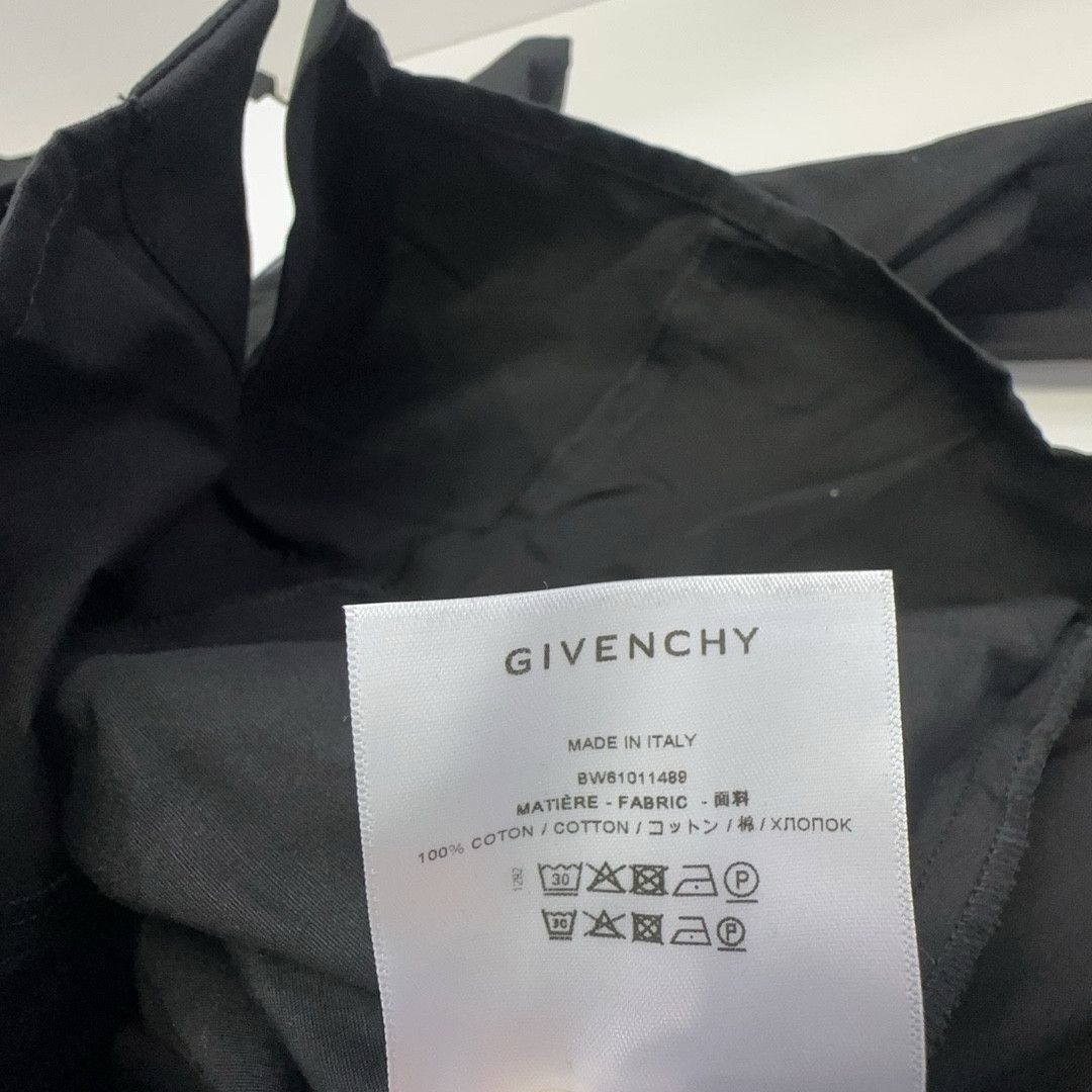 Givenchy Givenchy Embroidered Logo Button Up Shirt Size 34 Size XXS / US 00 / IT 34 - 3 Thumbnail