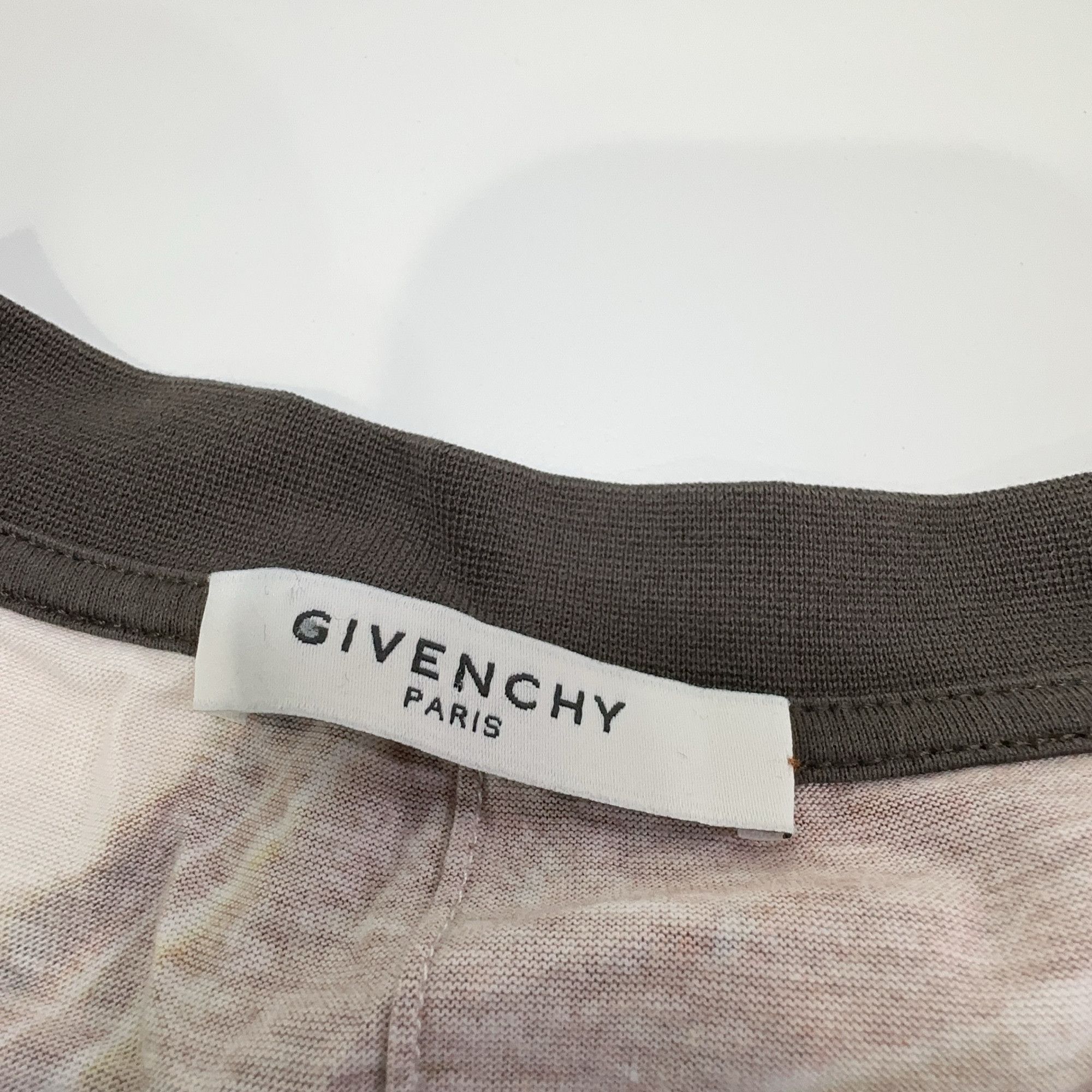 Givenchy Givenchy Butterfly Print T-Shirt Size S Size S / US 4 / IT 40 - 4 Thumbnail
