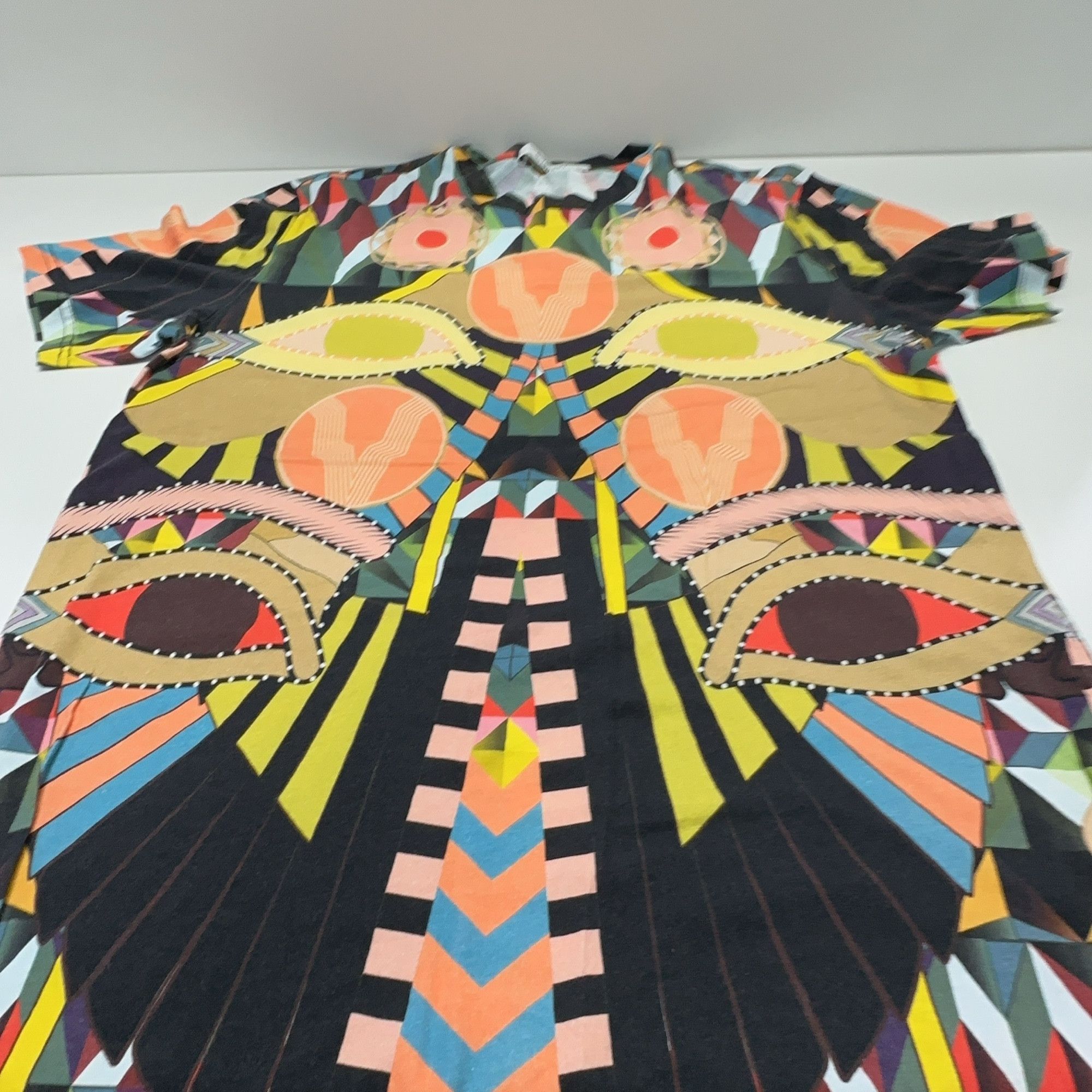 Givenchy Givenchy Geometric Graphic T-Shirt Size XS Size US XS / EU 42 / 0 - 7 Thumbnail