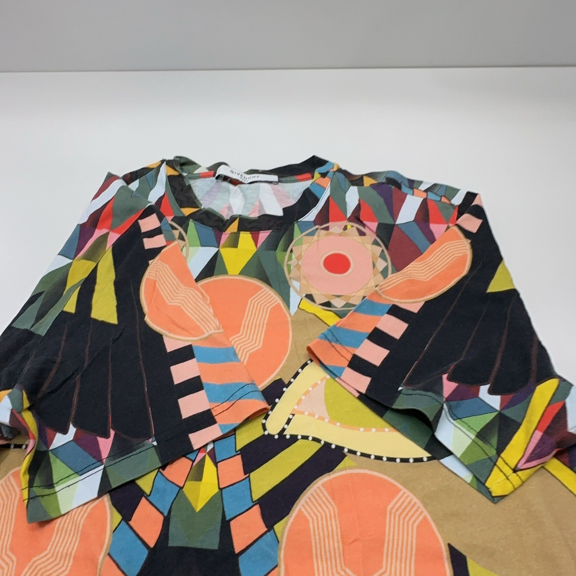 Givenchy Givenchy Geometric Graphic T-Shirt Size XS Size US XS / EU 42 / 0 - 9 Thumbnail