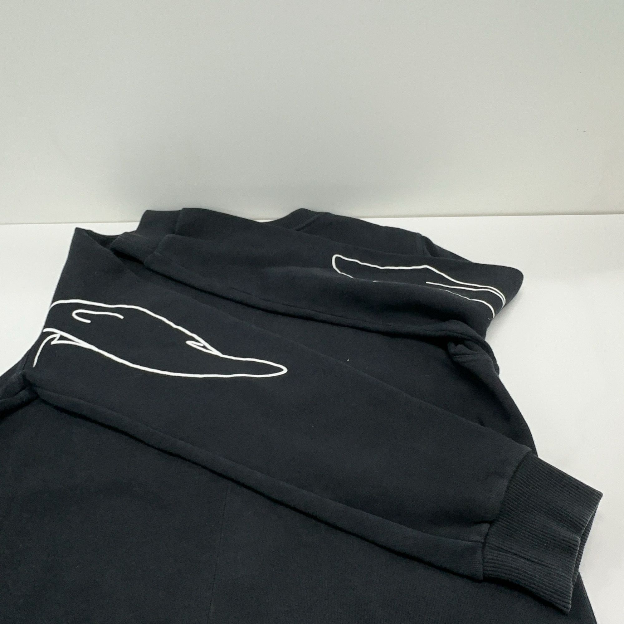 Givenchy Givenchy Graphic Sweatshirt Size XS Size US XS / EU 42 / 0 - 12 Thumbnail