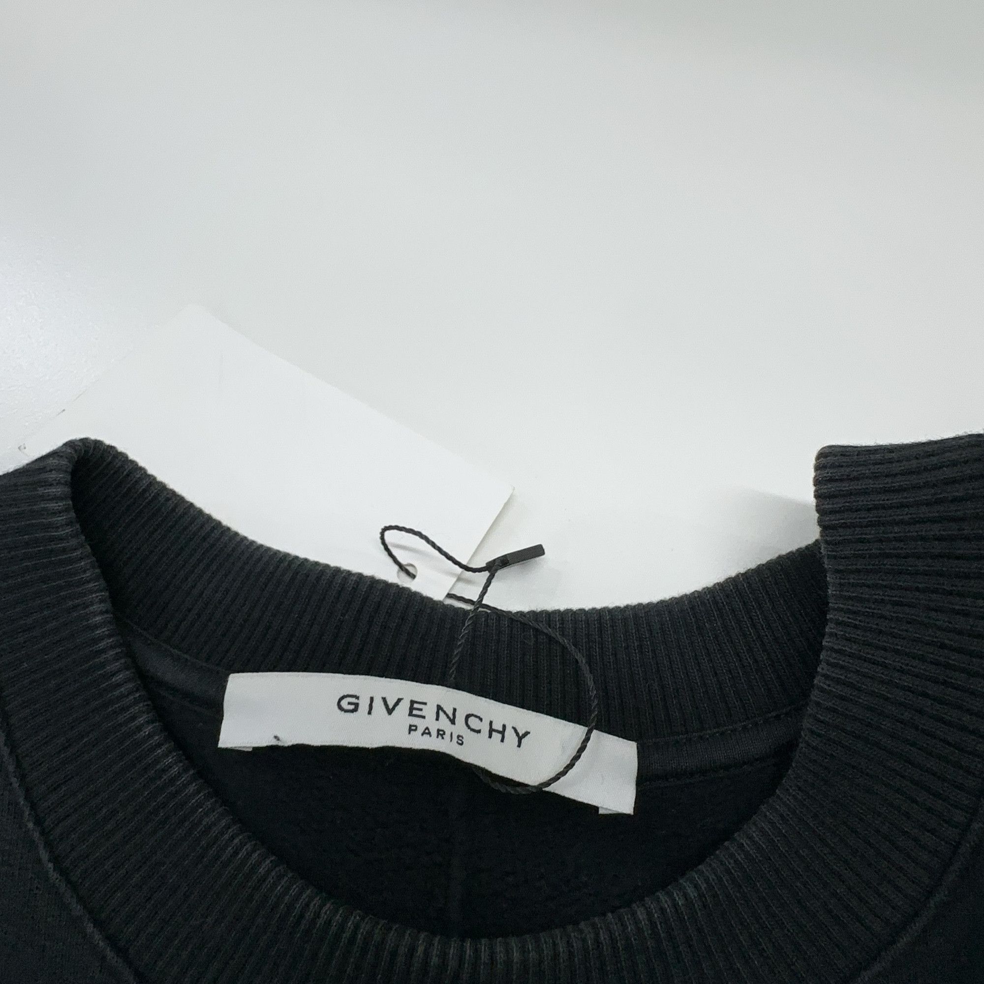 Givenchy Givenchy Graphic Sweatshirt Size XS Size US XS / EU 42 / 0 - 4 Thumbnail