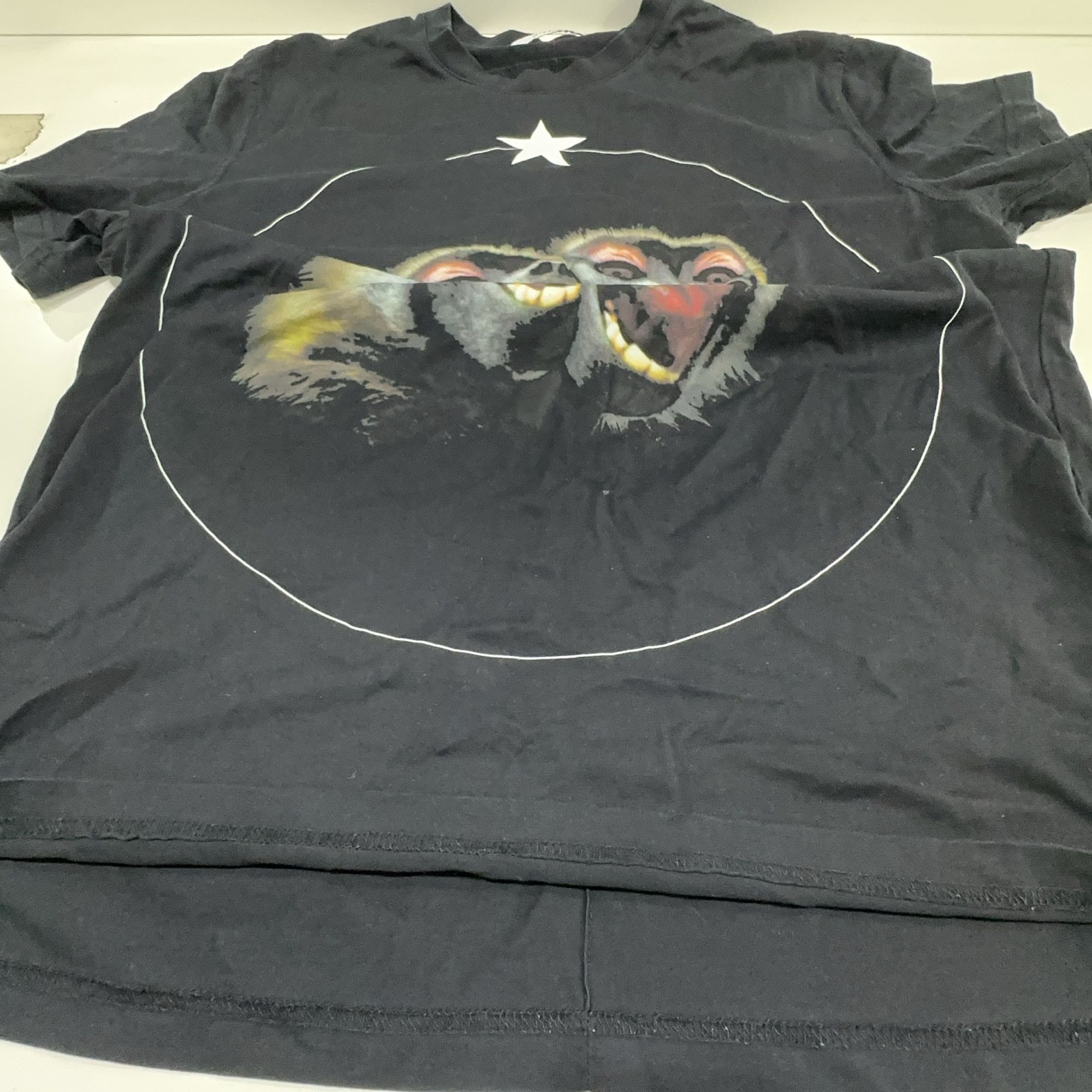 Givenchy Givenchy Monkey Print T-Shirt Size L Size US L / EU 52-54 / 3 - 6 Thumbnail