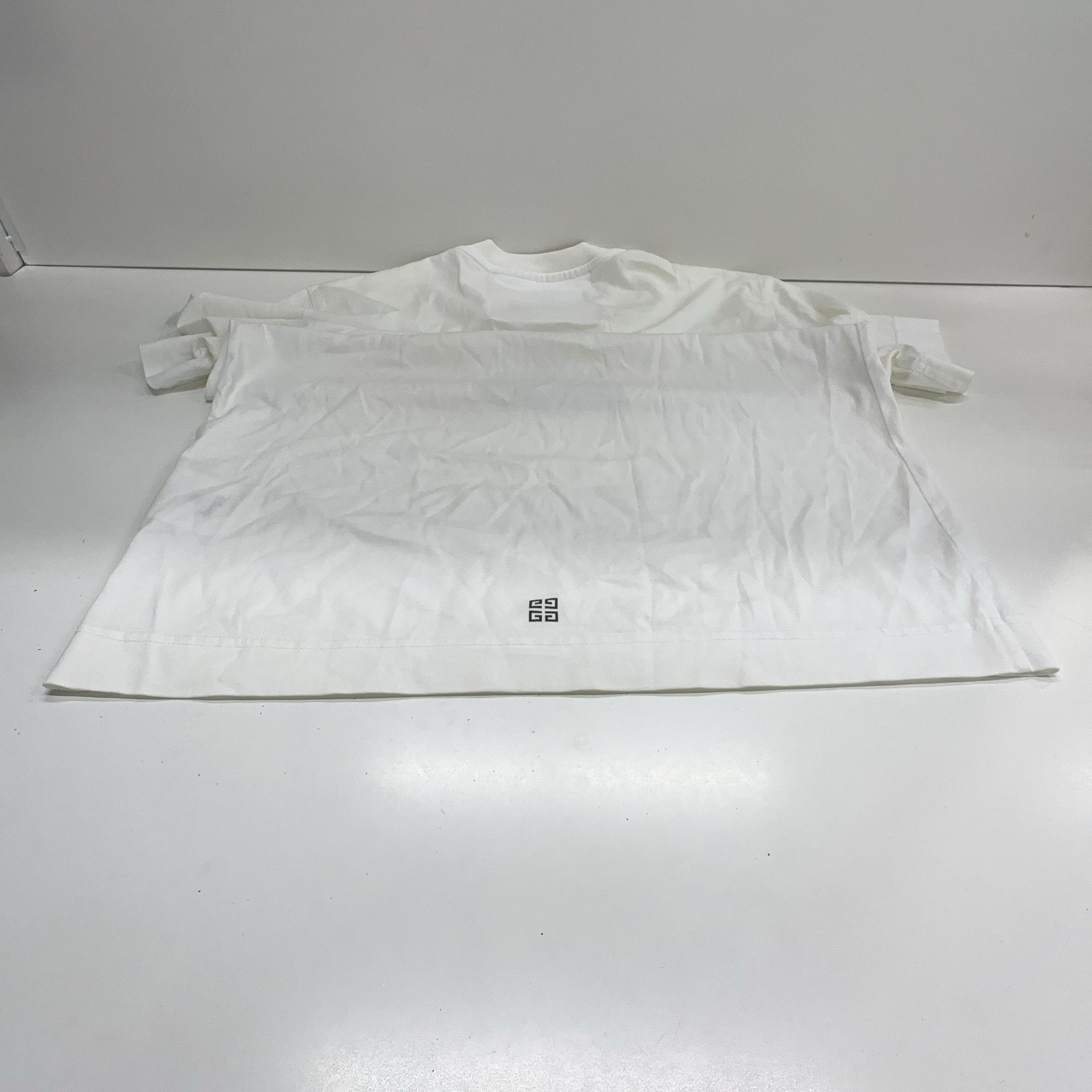 Givenchy Givenchy x Disney Castle T-Shirt Size M Size US M / EU 48-50 / 2 - 13 Thumbnail