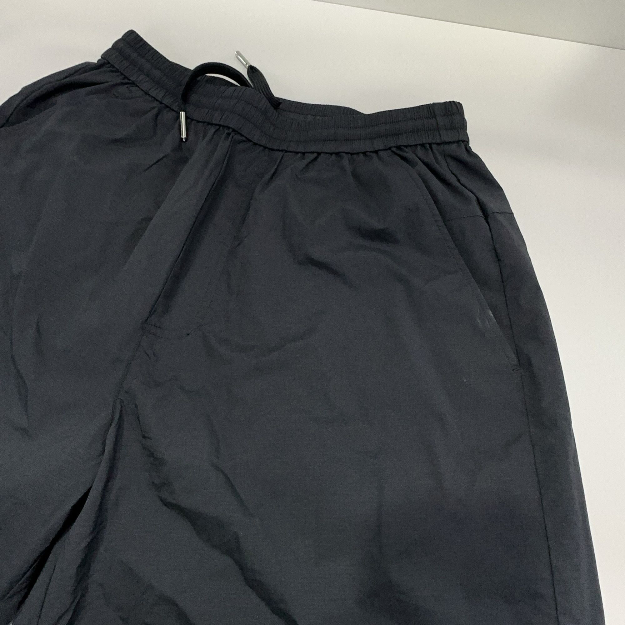 Givenchy Givenchy G Logo Print Shorts Size 30 Size US 30 / EU 46 - 7 Thumbnail