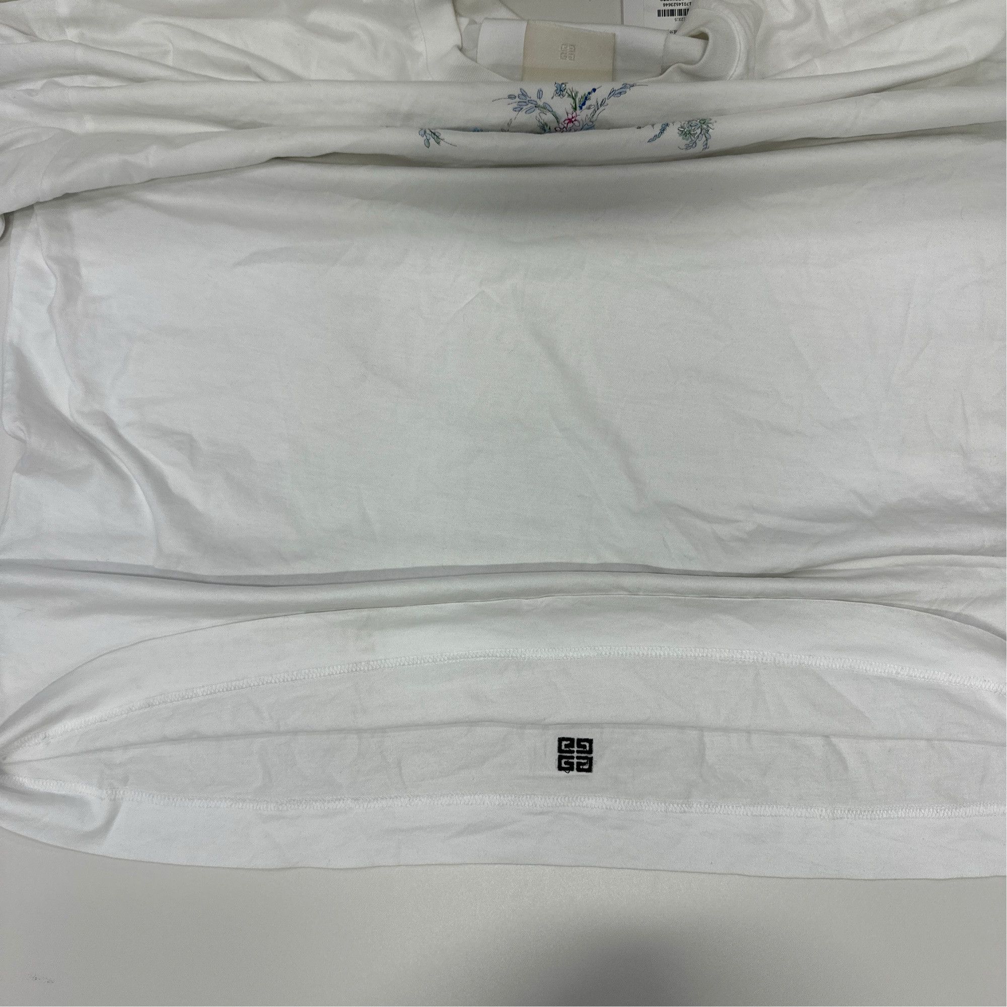 Givenchy Givenchy Floral Print T-Shirt Size XL Size US XL / EU 56 / 4 - 8 Thumbnail