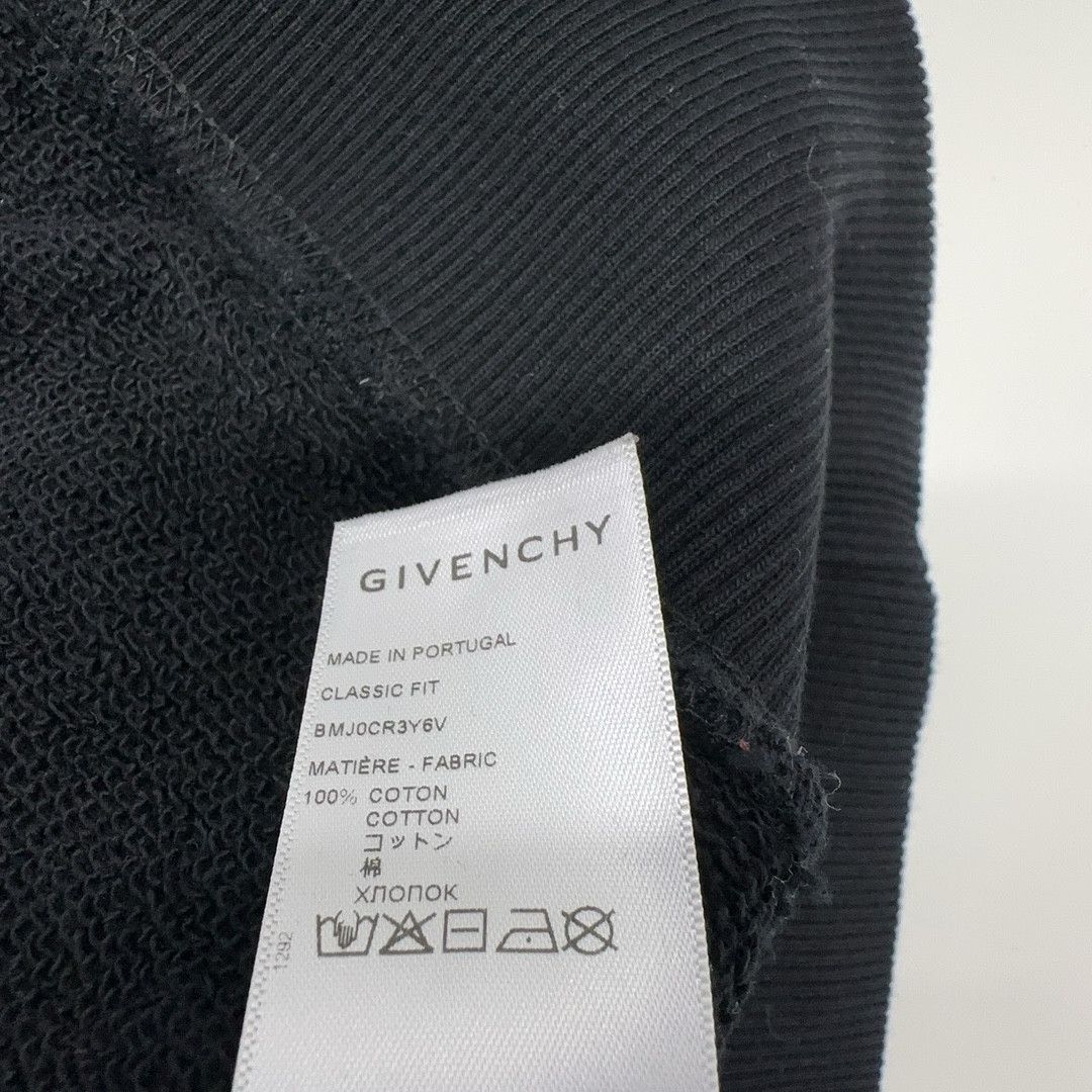 Givenchy Givenchy Metal Piercing Crewneck Sweatshirt Size L Size US L / EU 52-54 / 3 - 3 Thumbnail