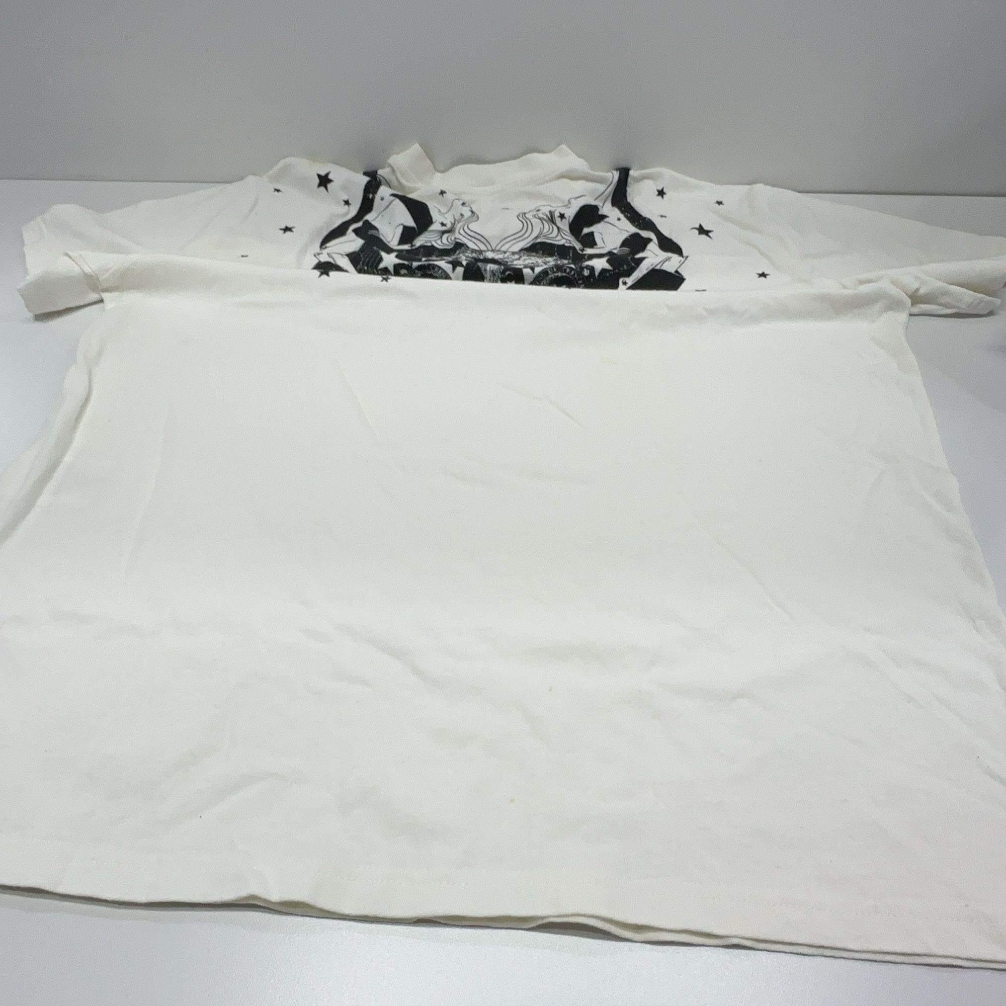 Givenchy Givenchy Star Graphic Print T-Shirt Size XL Size US XL / EU 56 / 4 - 14 Thumbnail