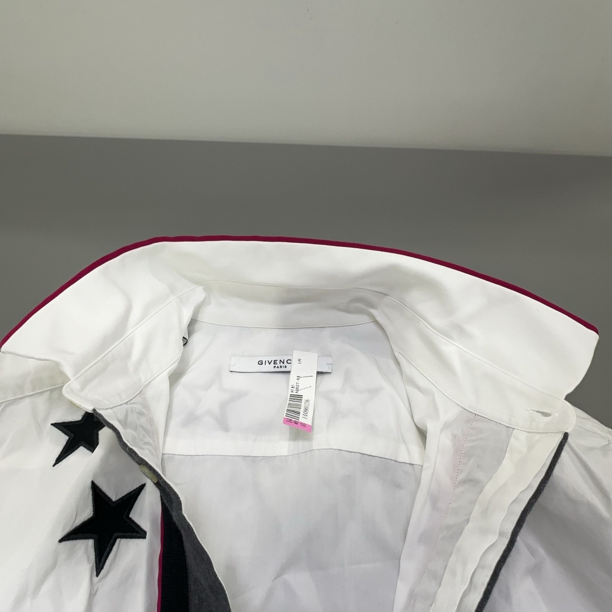 Givenchy Givenchy Star Embroidered Button Up Shirt Size 41 Size US L / EU 52-54 / 3 - 7 Thumbnail