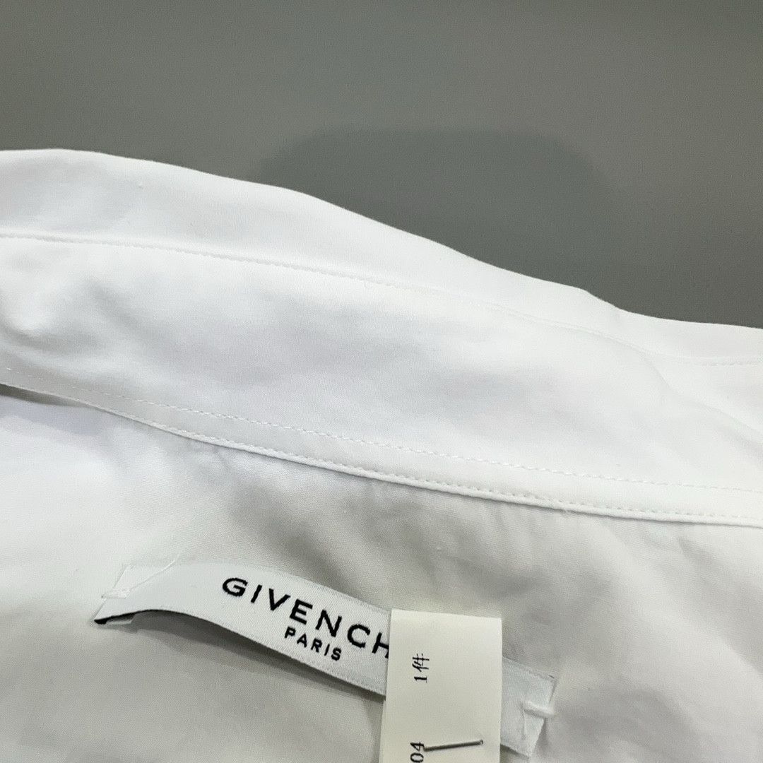 Givenchy Givenchy Star Embroidered Button Up Shirt Size 41 Size US L / EU 52-54 / 3 - 4 Thumbnail