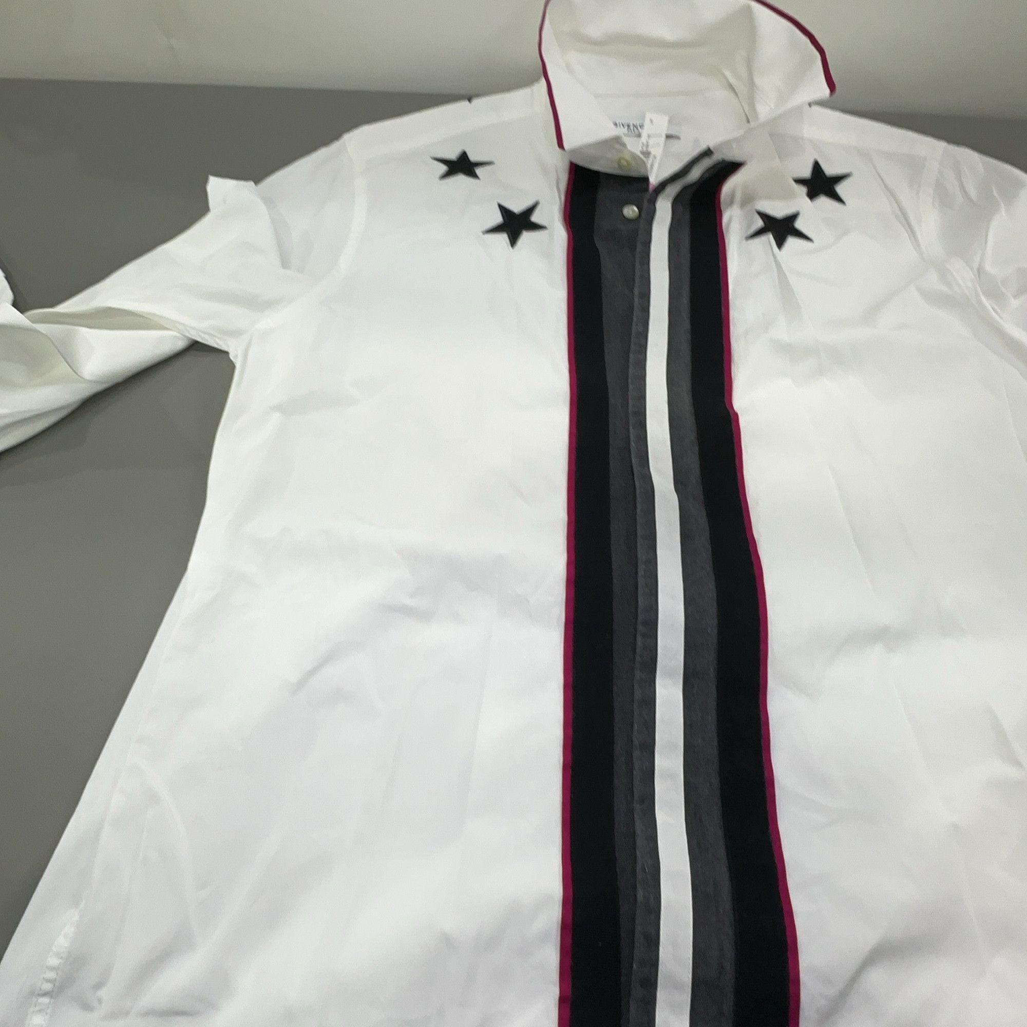 Givenchy Givenchy Star Embroidered Button Up Shirt Size 41 Size US L / EU 52-54 / 3 - 12 Thumbnail