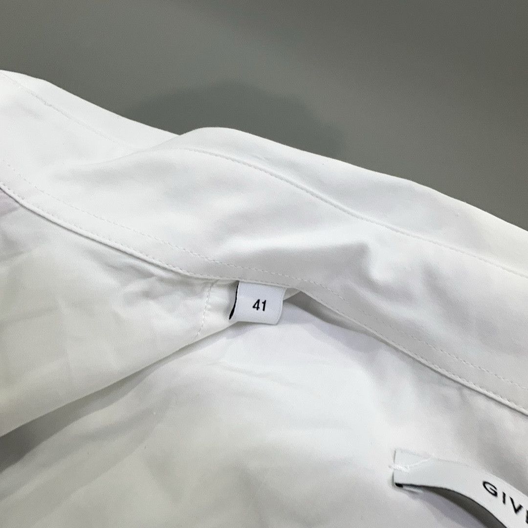 Givenchy Givenchy Star Embroidered Button Up Shirt Size 41 Size US L / EU 52-54 / 3 - 5 Thumbnail