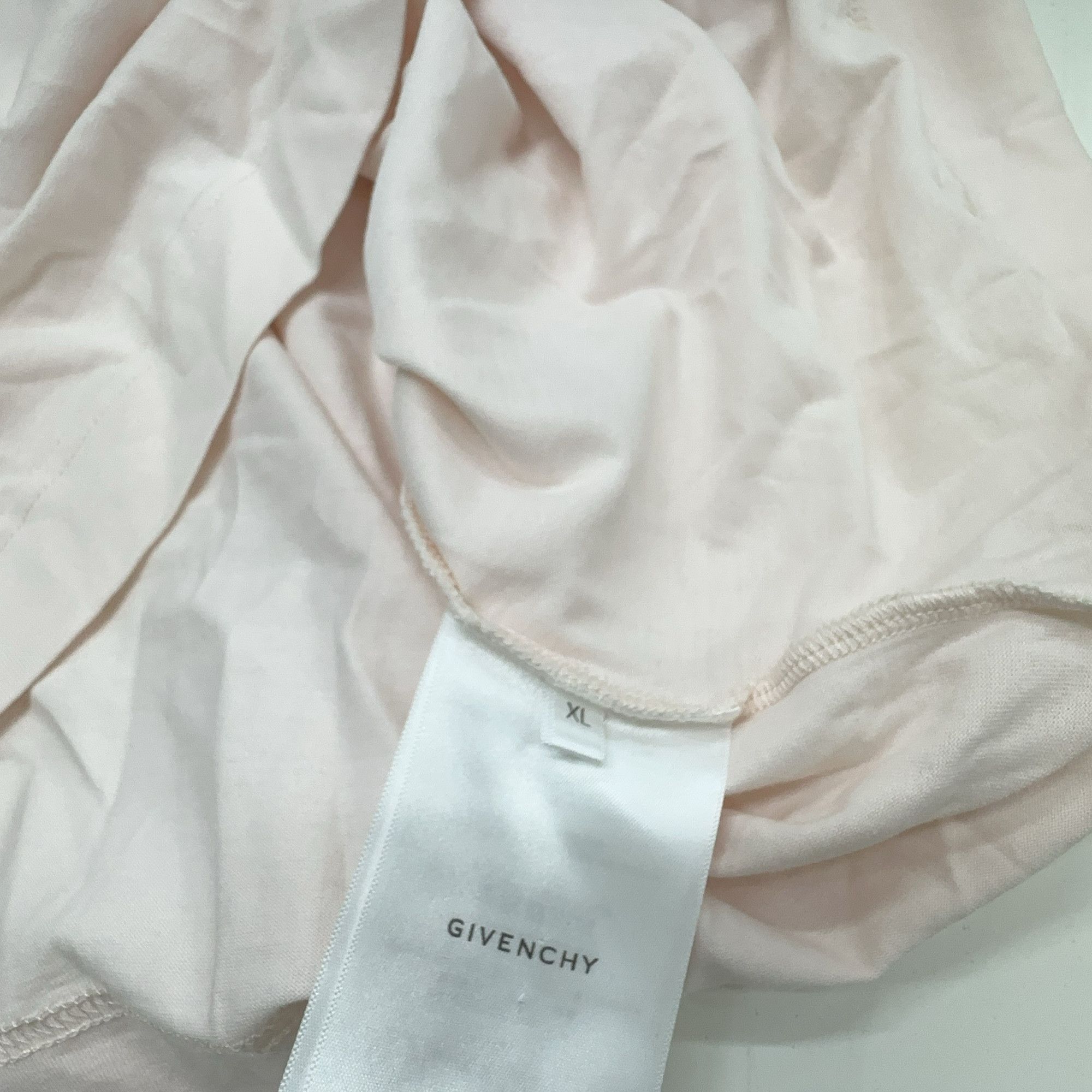 Givenchy Givenchy Logo T-Shirt Size XL Size US XL / EU 56 / 4 - 4 Thumbnail