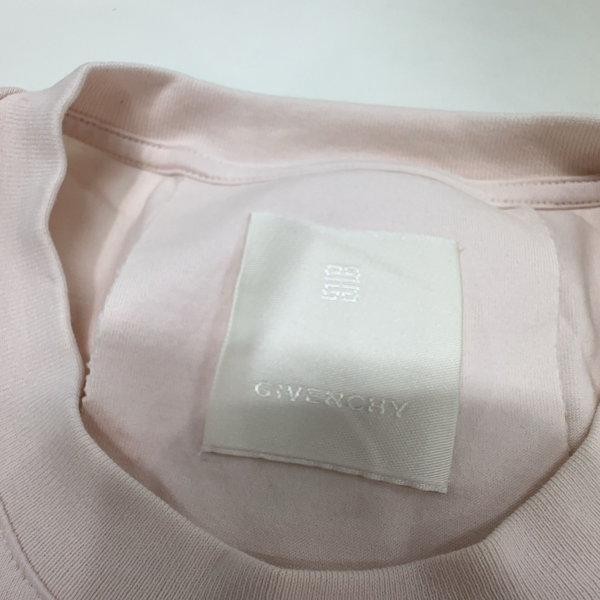 Givenchy Givenchy Logo T-Shirt Size XL Size US XL / EU 56 / 4 - 3 Thumbnail