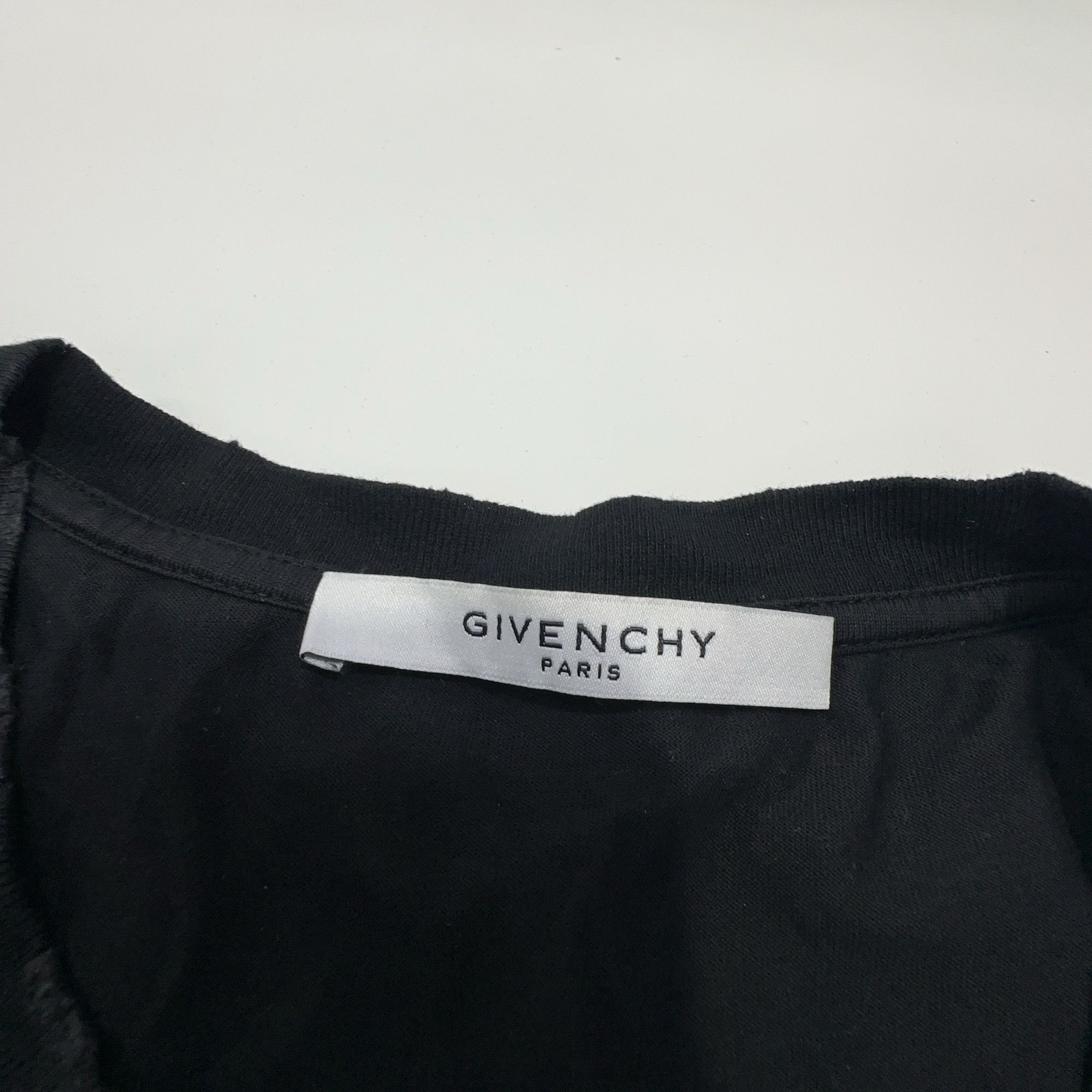 Givenchy Givenchy Graphic Logo Print T-Shirt Size S Size US S / EU 44-46 / 1 - 5 Thumbnail